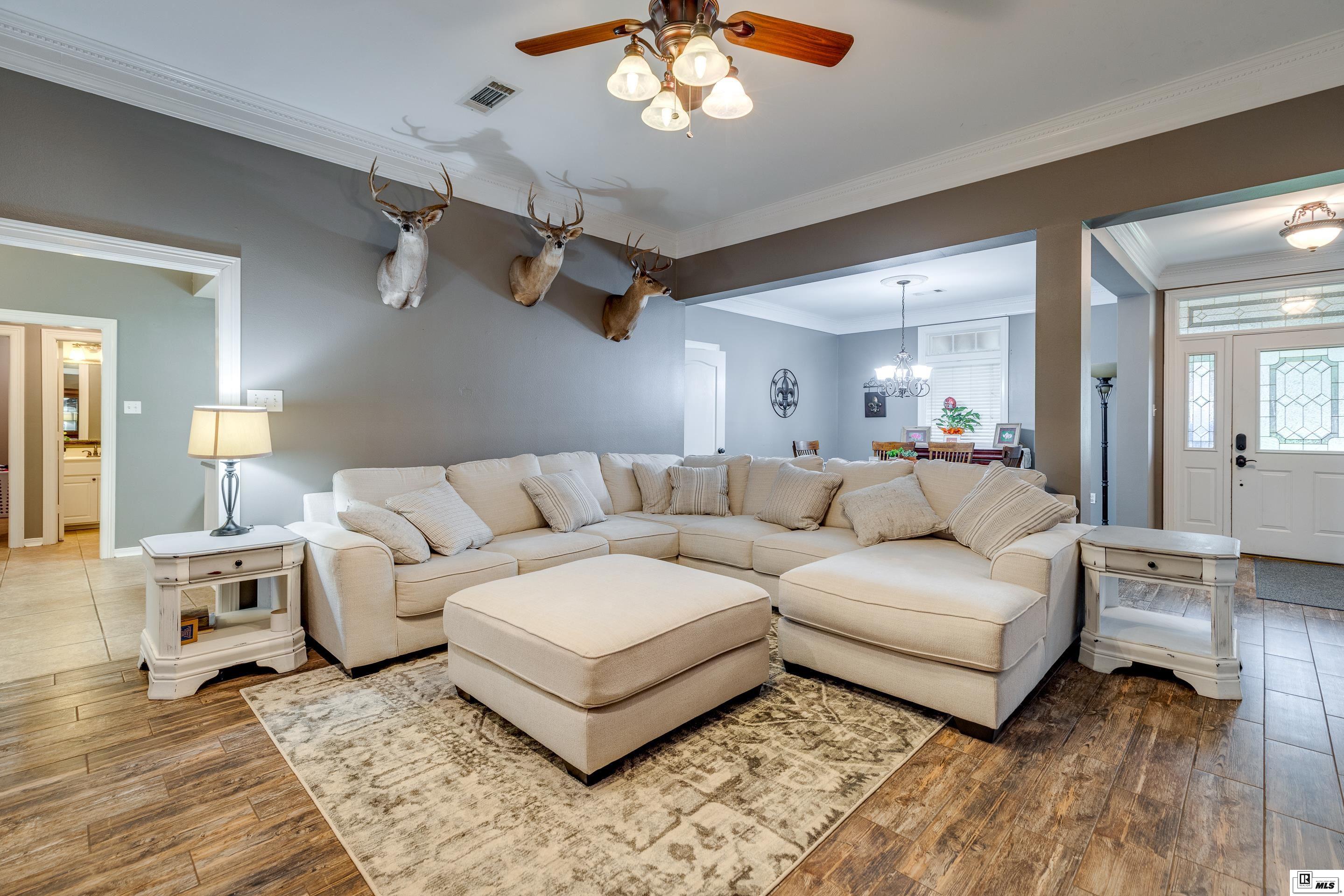 104 Pin Oak Drive