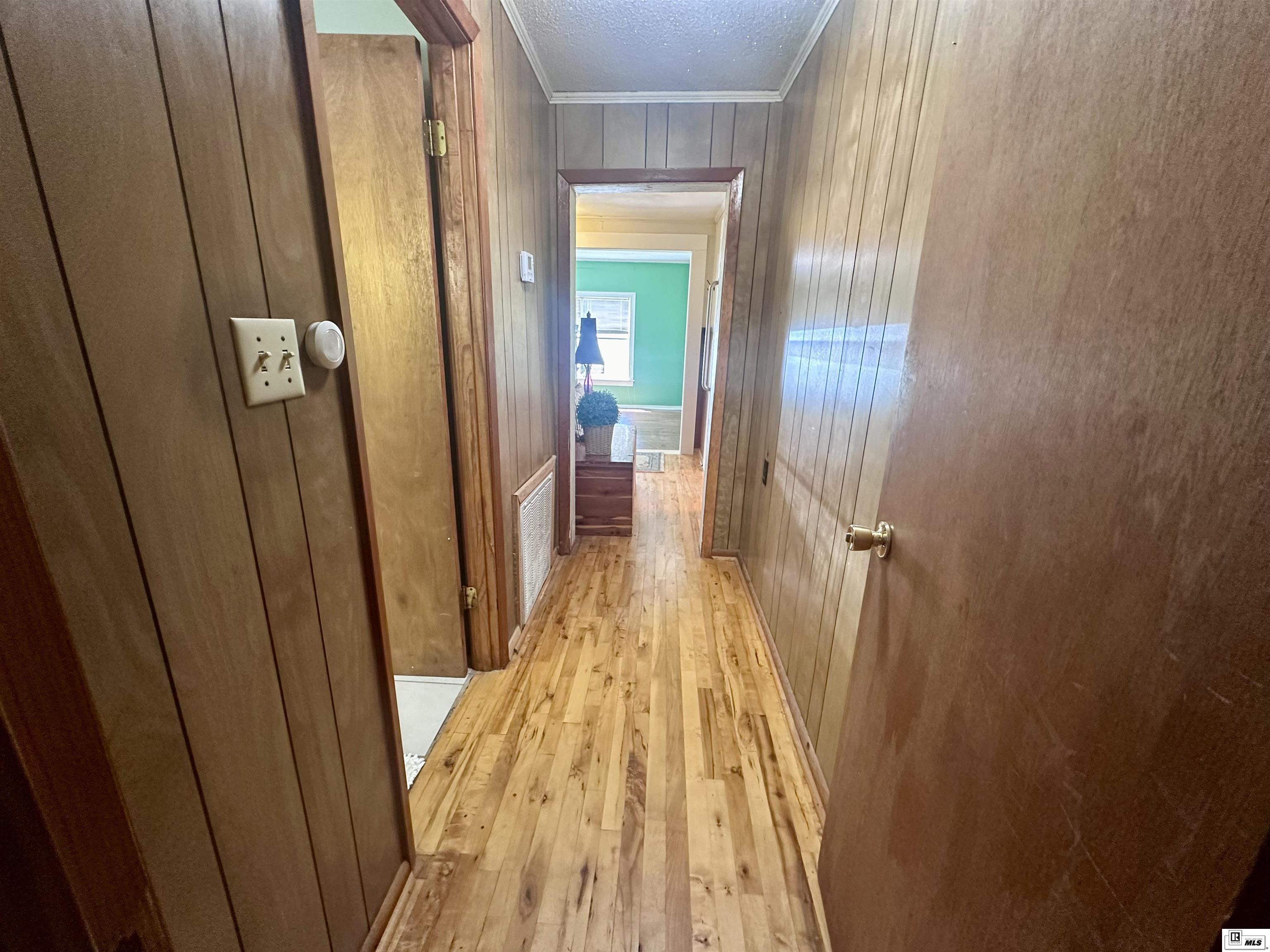 571 Scott Road