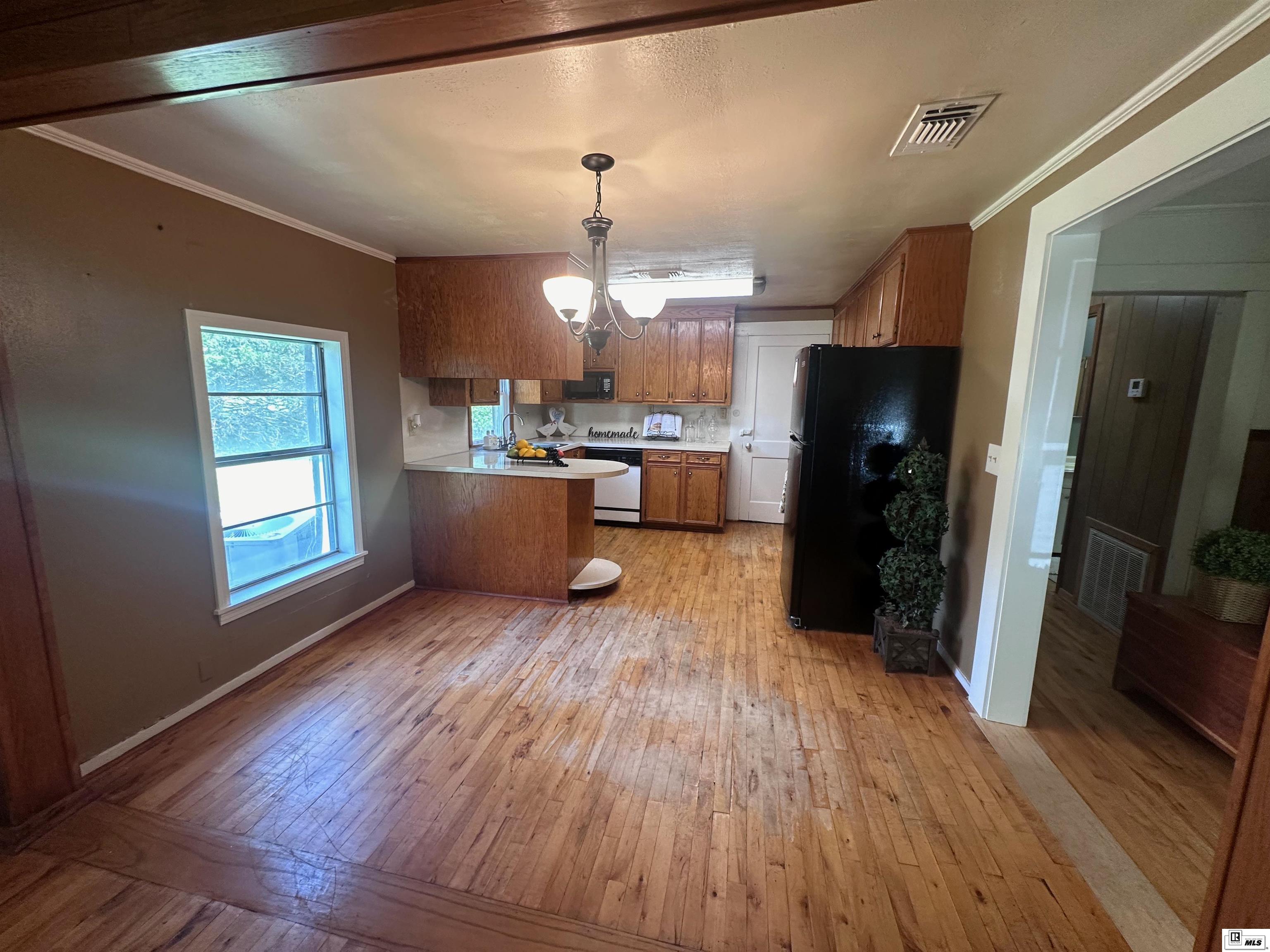571 Scott Road