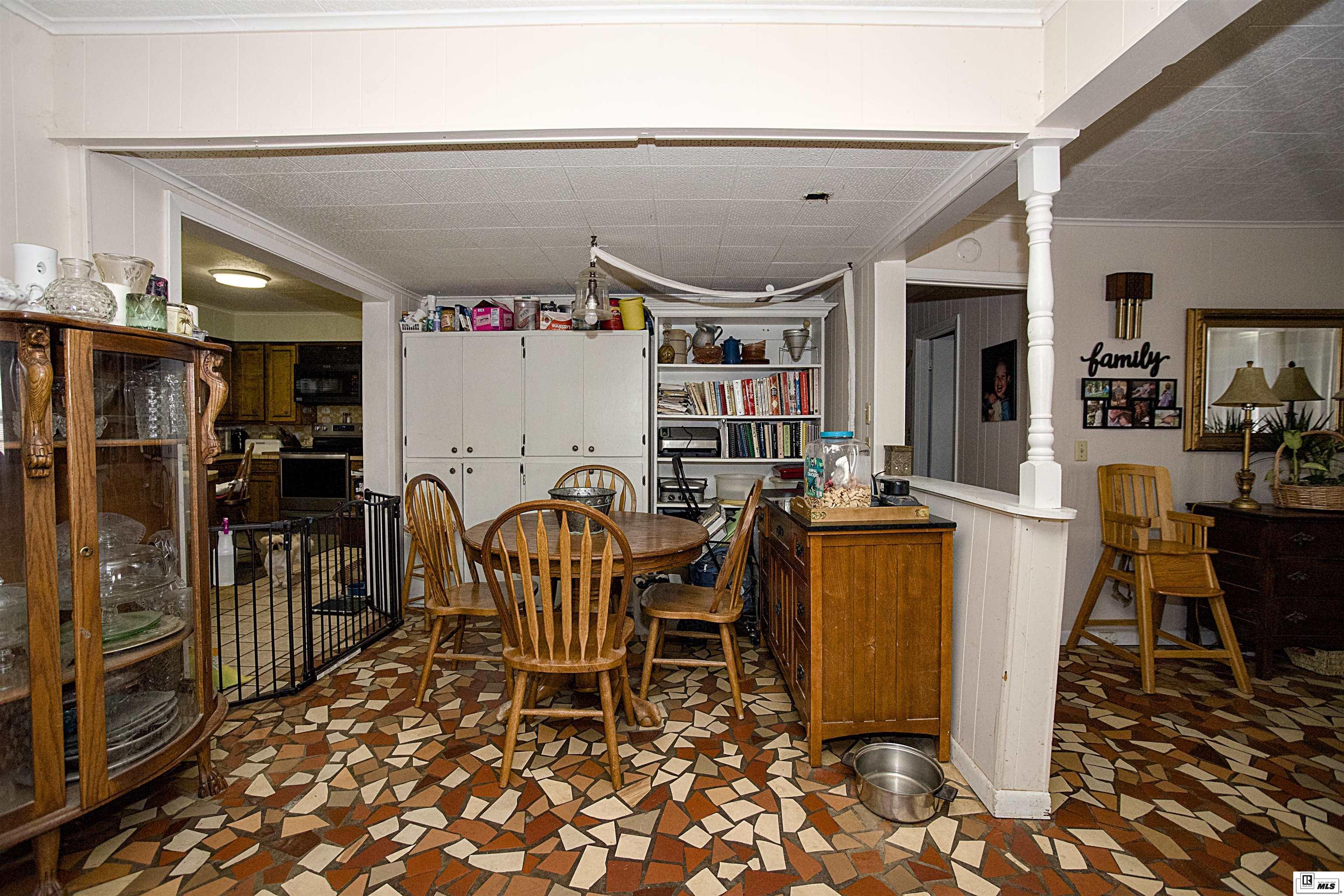 572 Ray Chapman Road