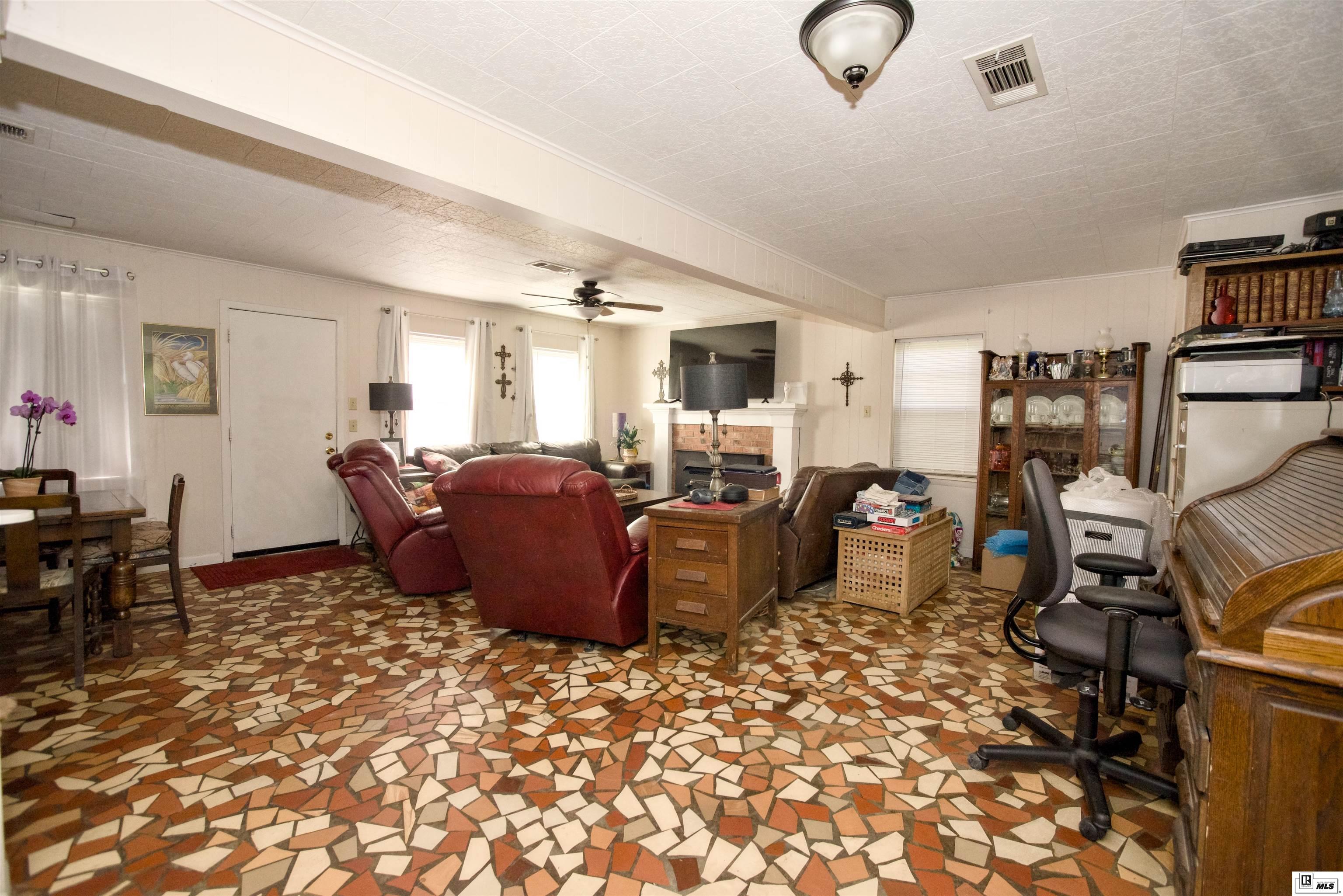 572 Ray Chapman Road