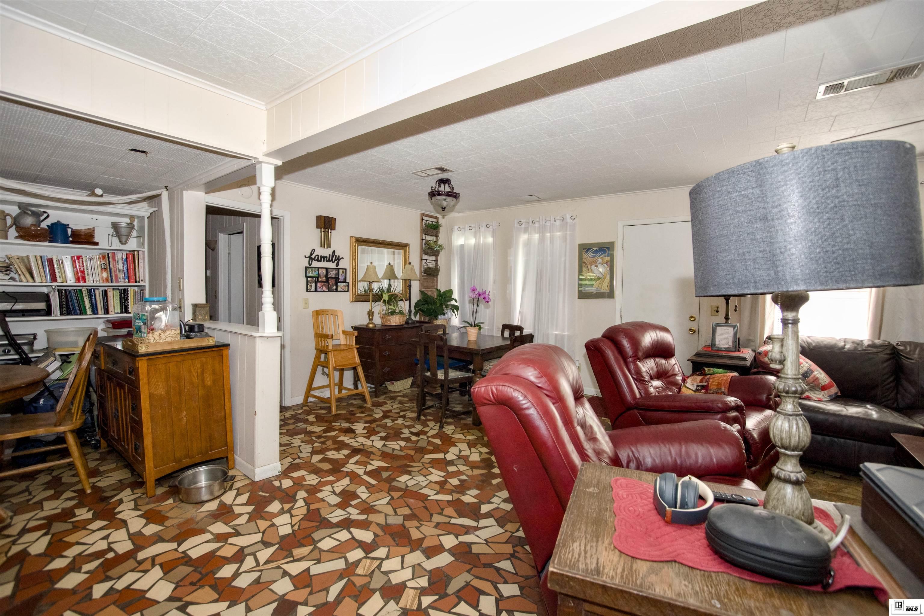 572 Ray Chapman Road
