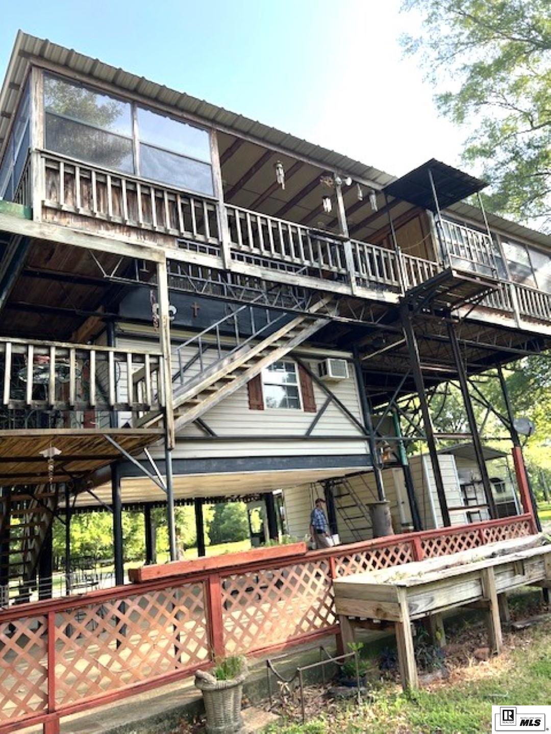 2518 Bayou Darbonne Drive