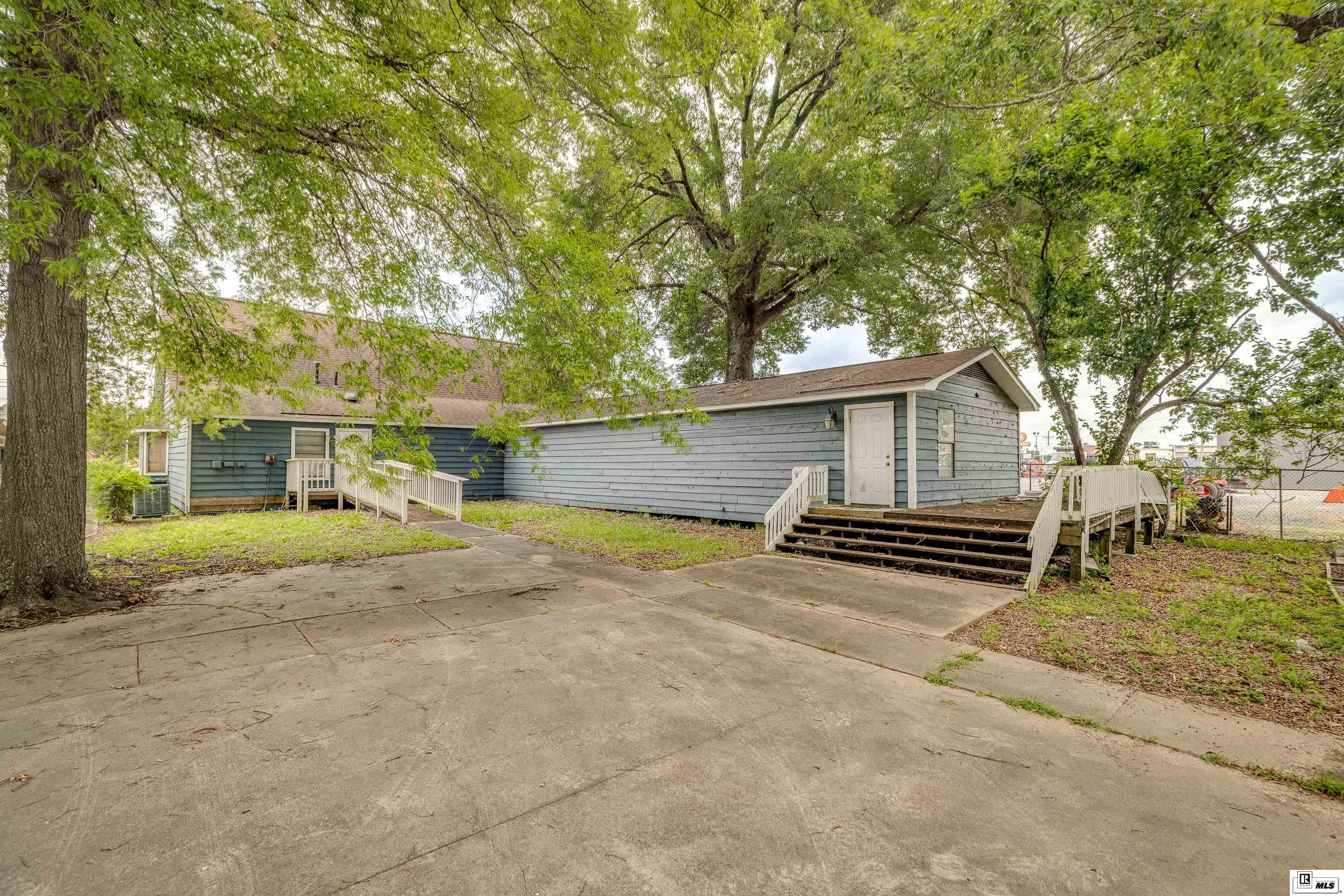 3592 Front Street