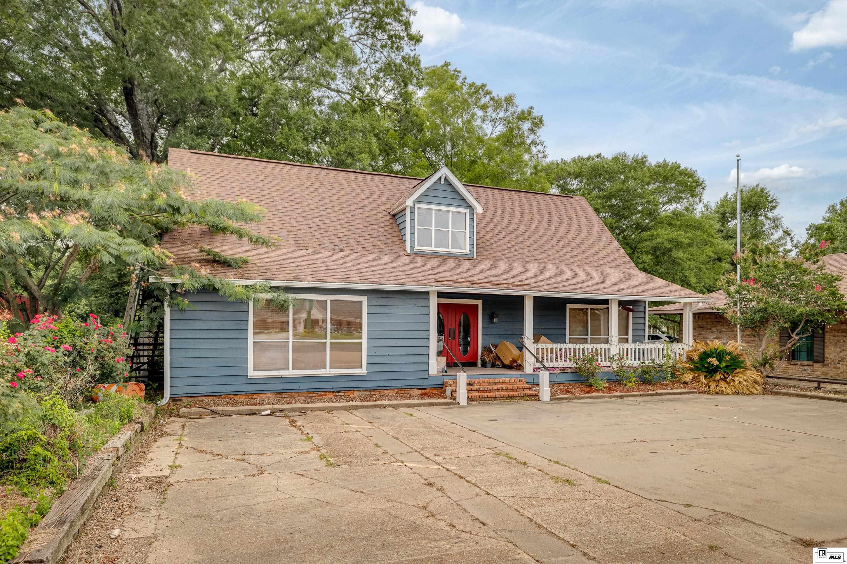 3592 Front Street
