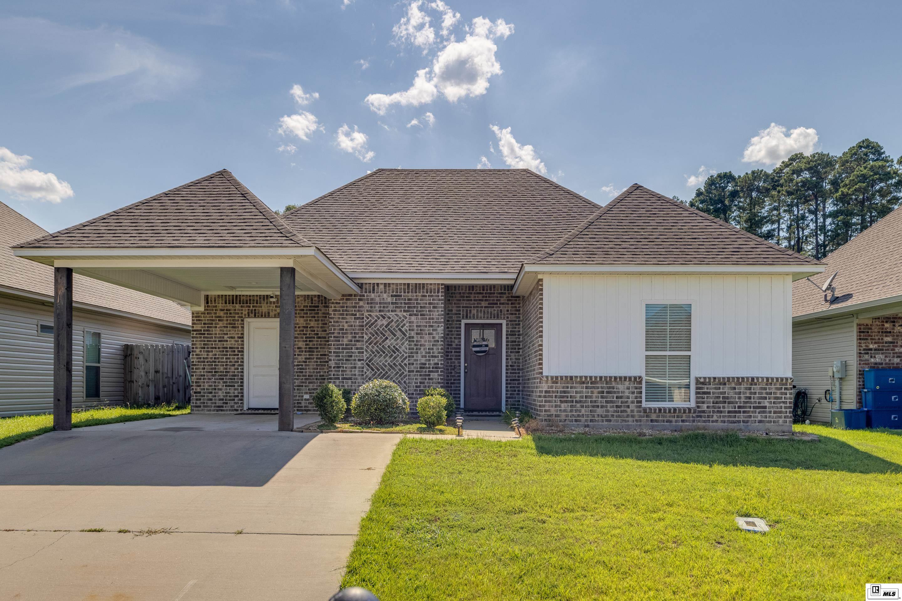 128 Yellow Pine Drive