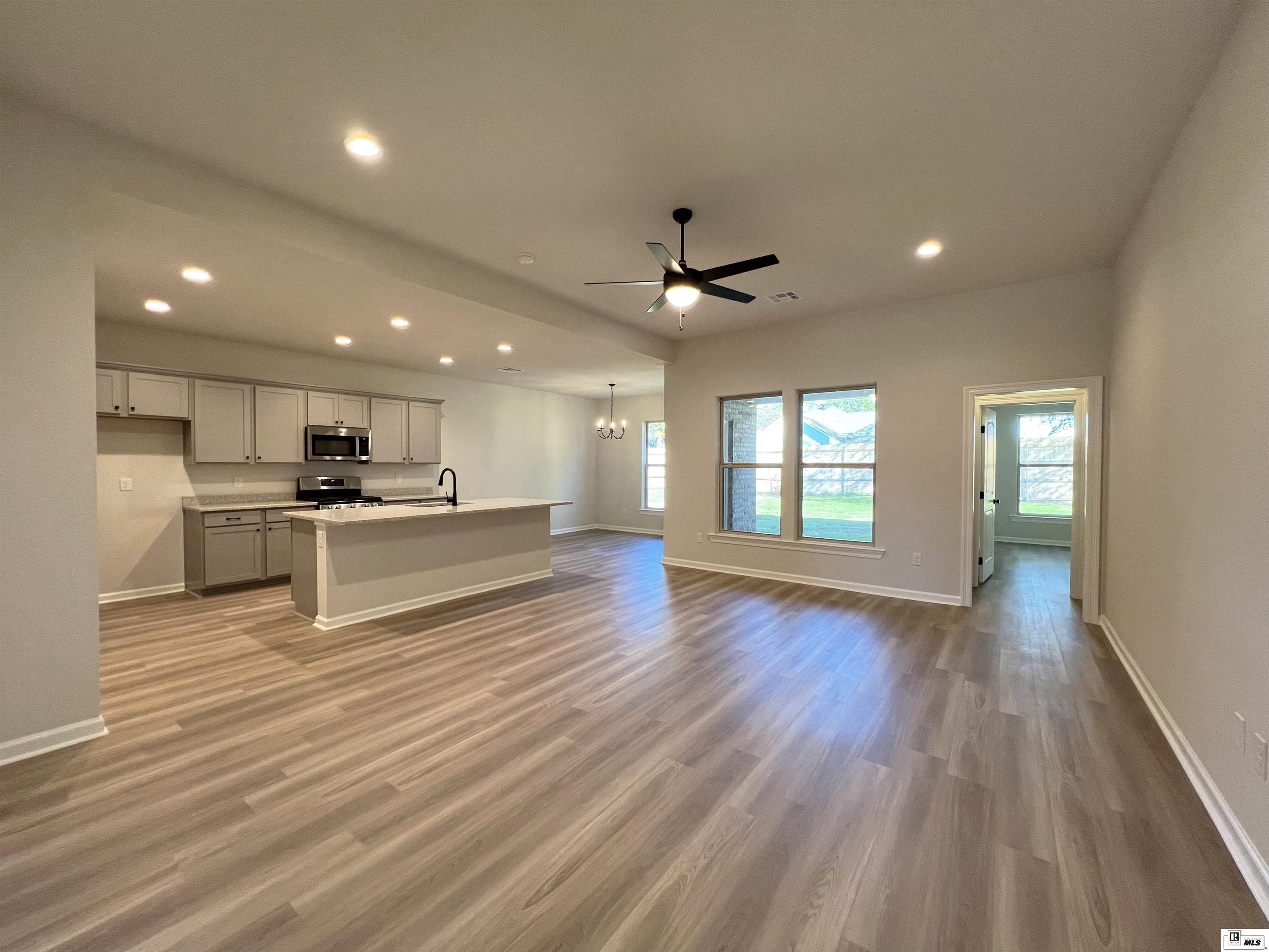 414 Magnolia Pointe Place