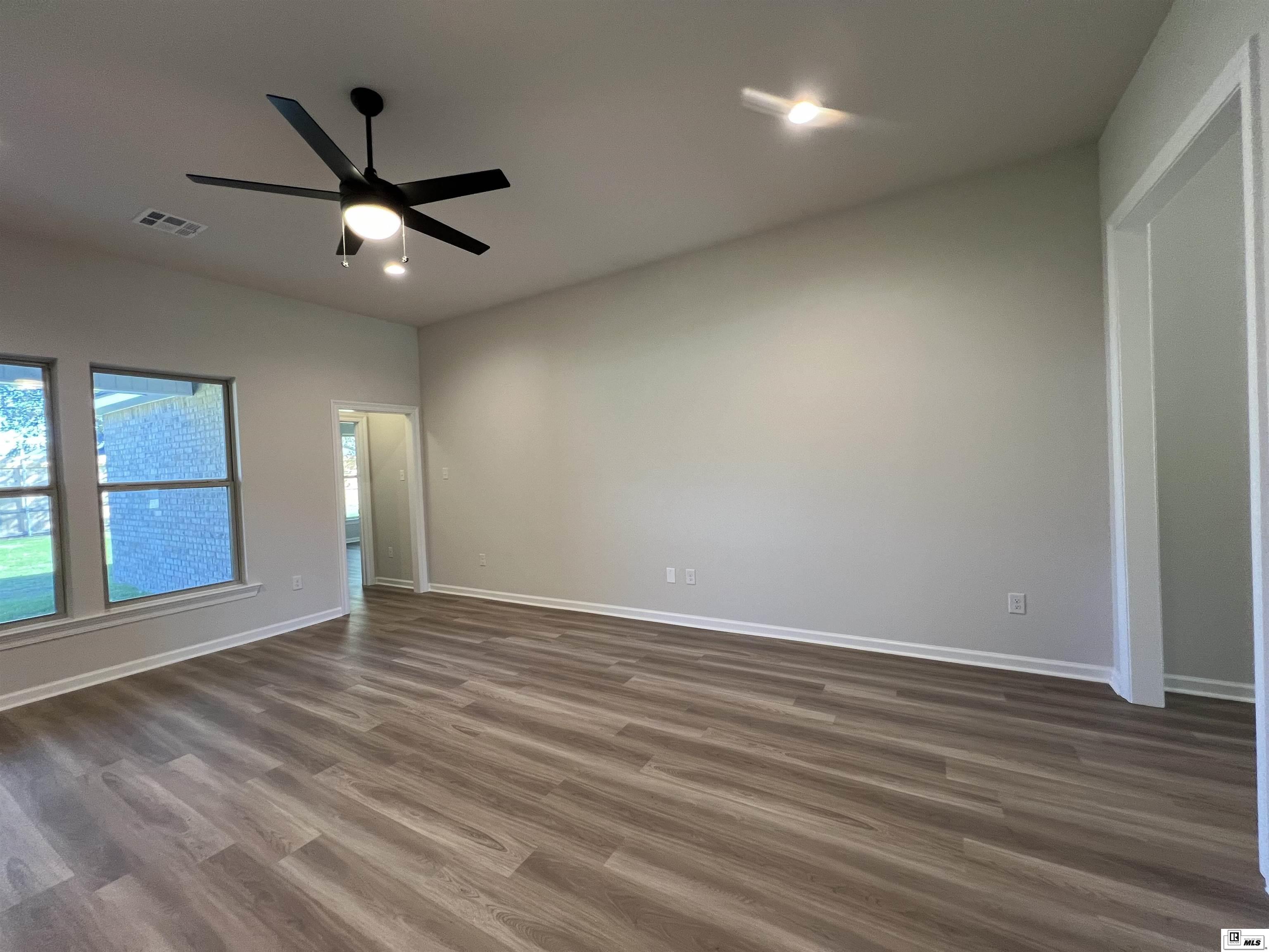 414 Magnolia Pointe Place
