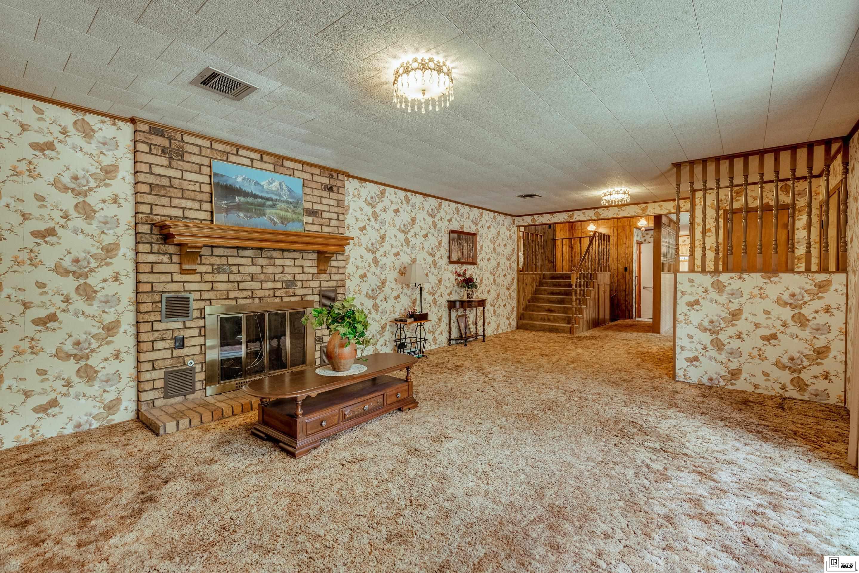 5163 Highway 546