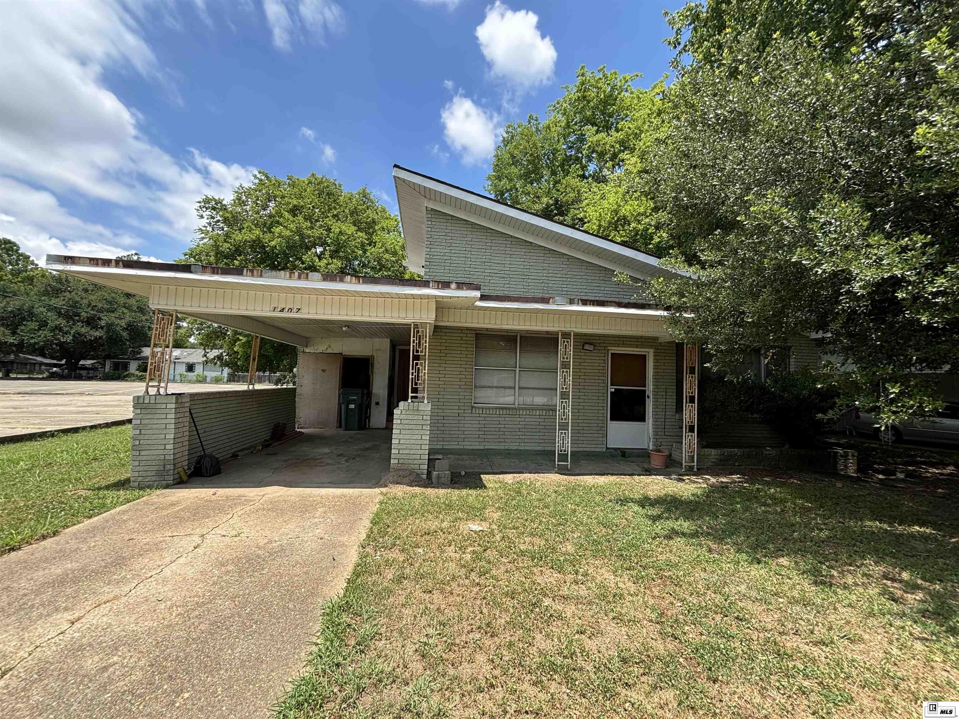 1407 Dilling Street
