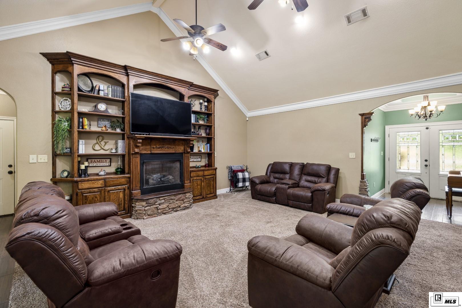 137 Brook Orchard Boulevard