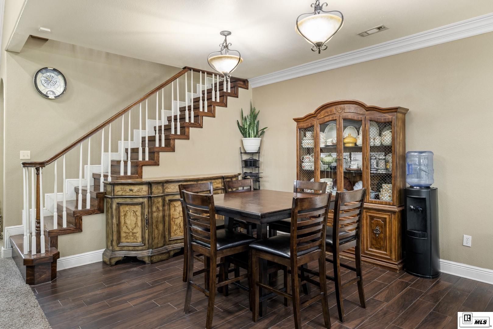 137 Brook Orchard Boulevard