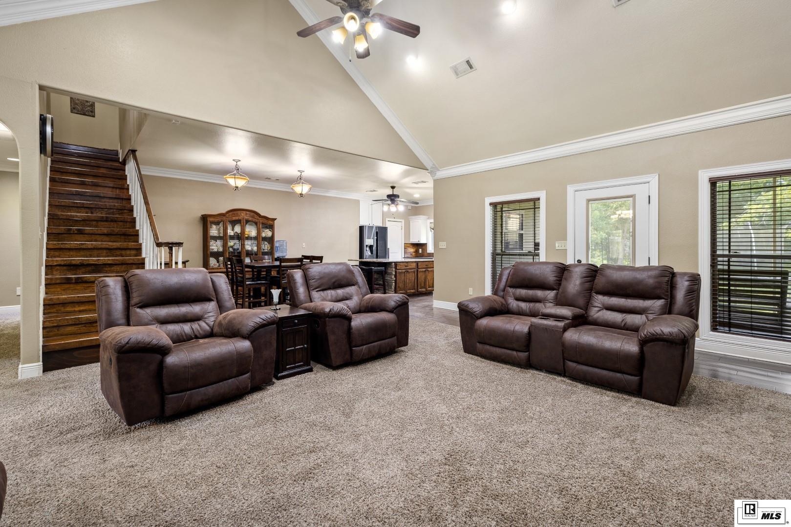 137 Brook Orchard Boulevard
