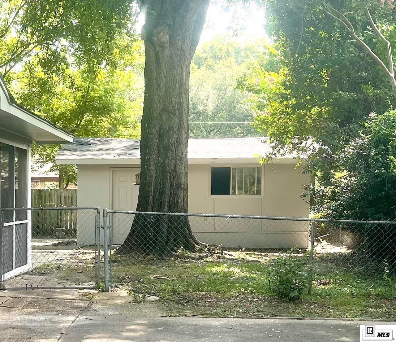 16 Audubon Drive