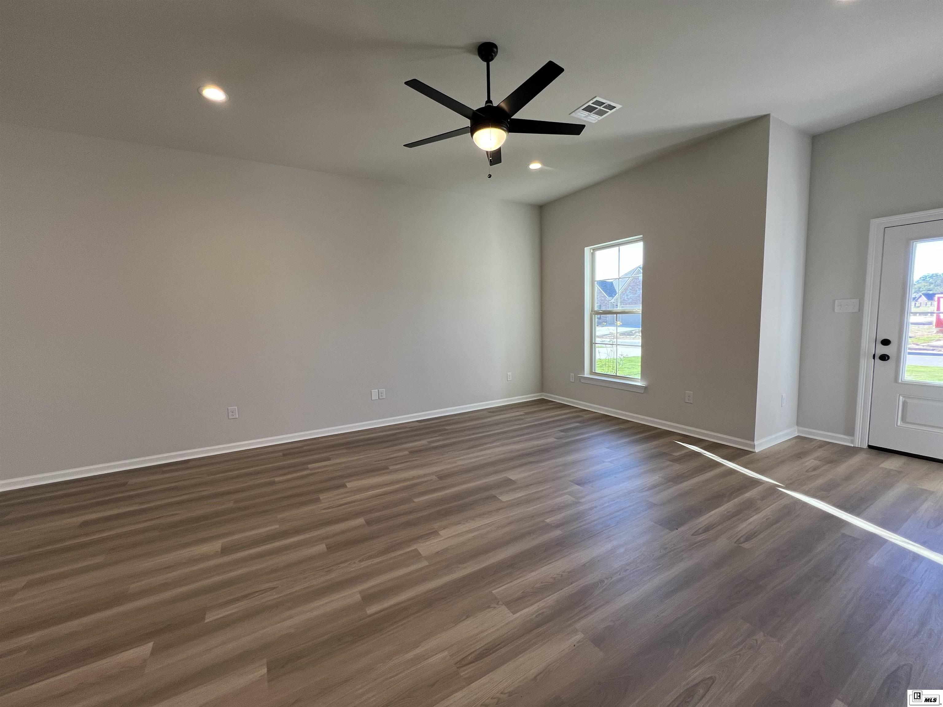 410 Magnolia Pointe Place