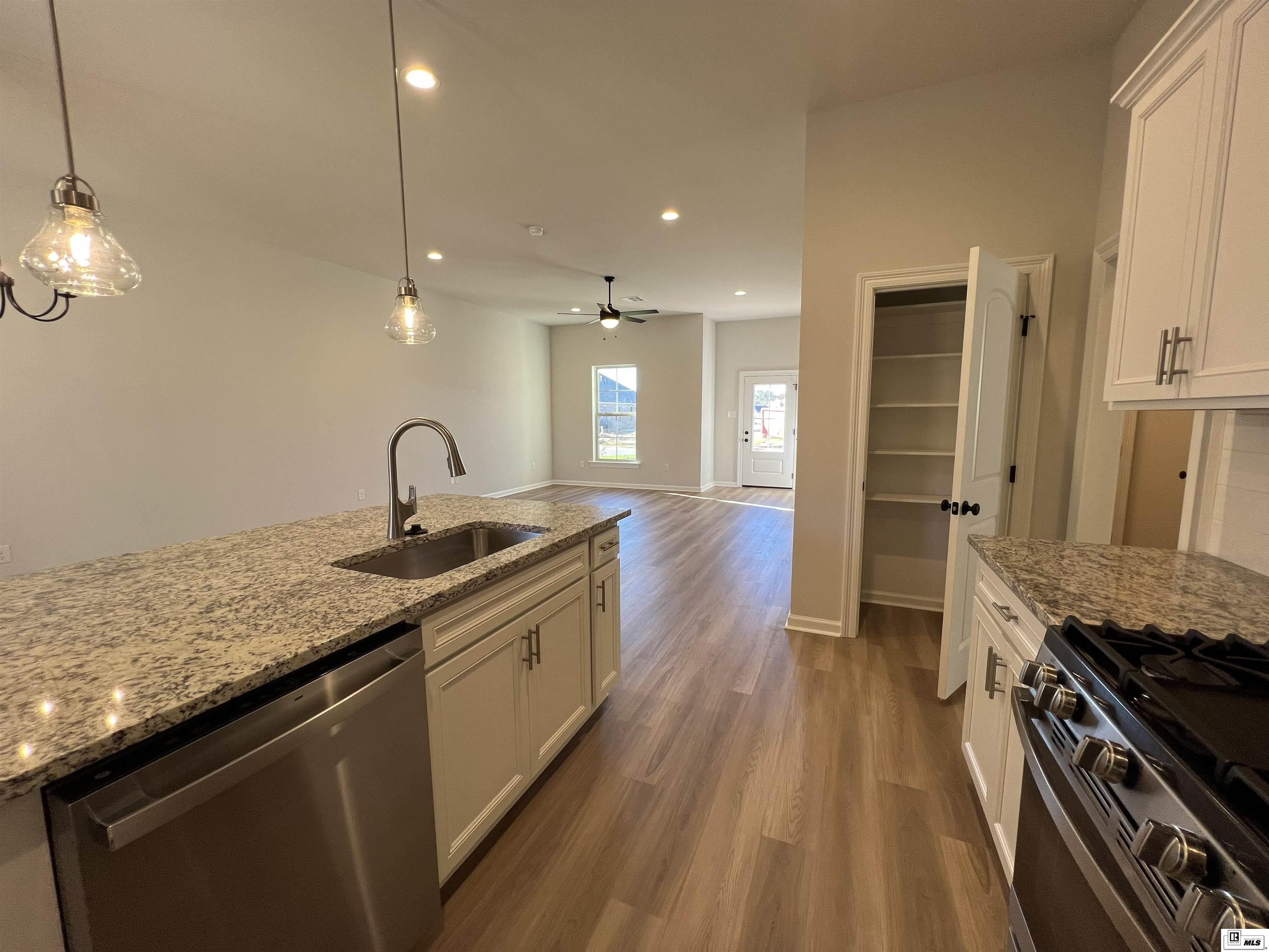 410 Magnolia Pointe Place