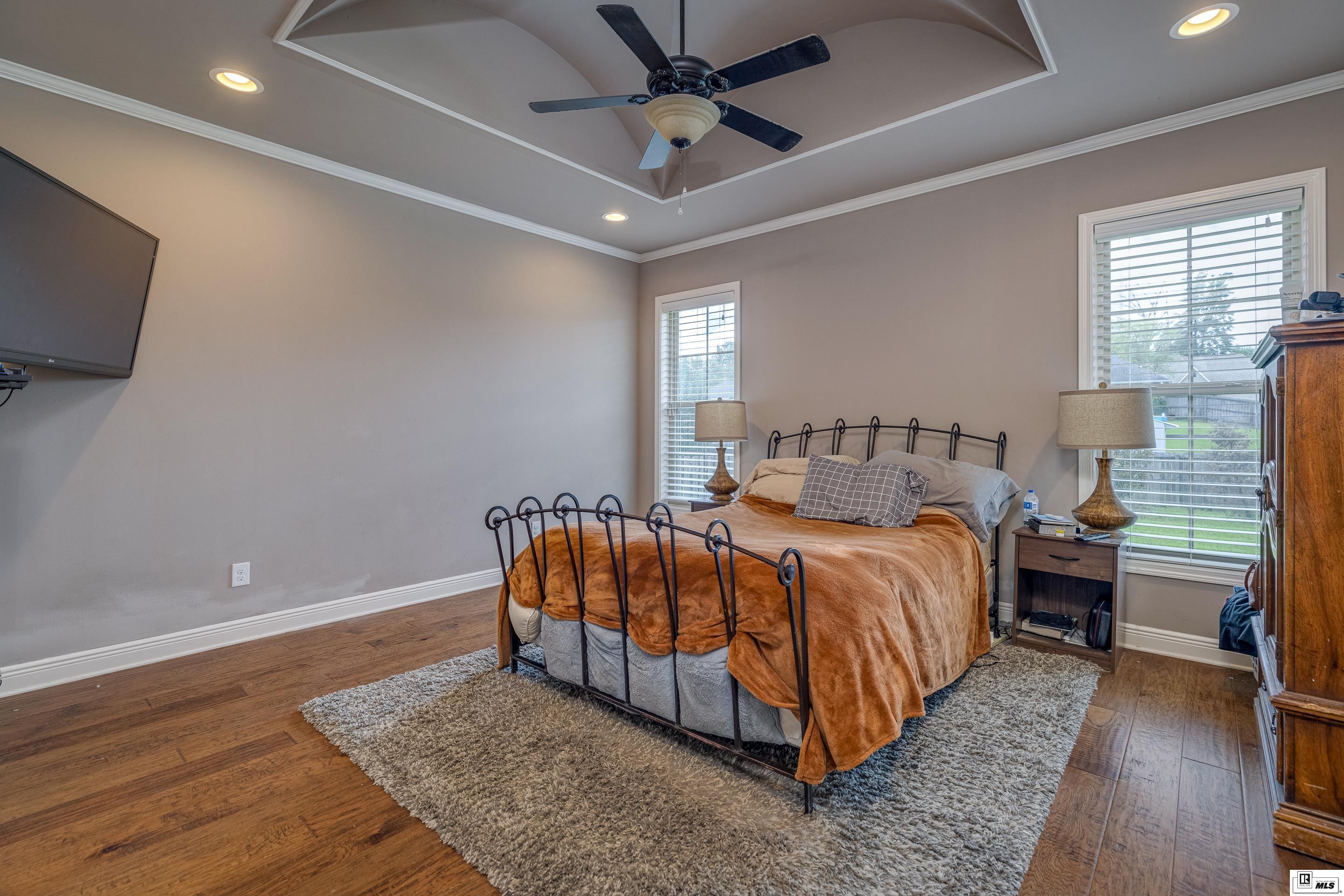 121 Labrador Lane