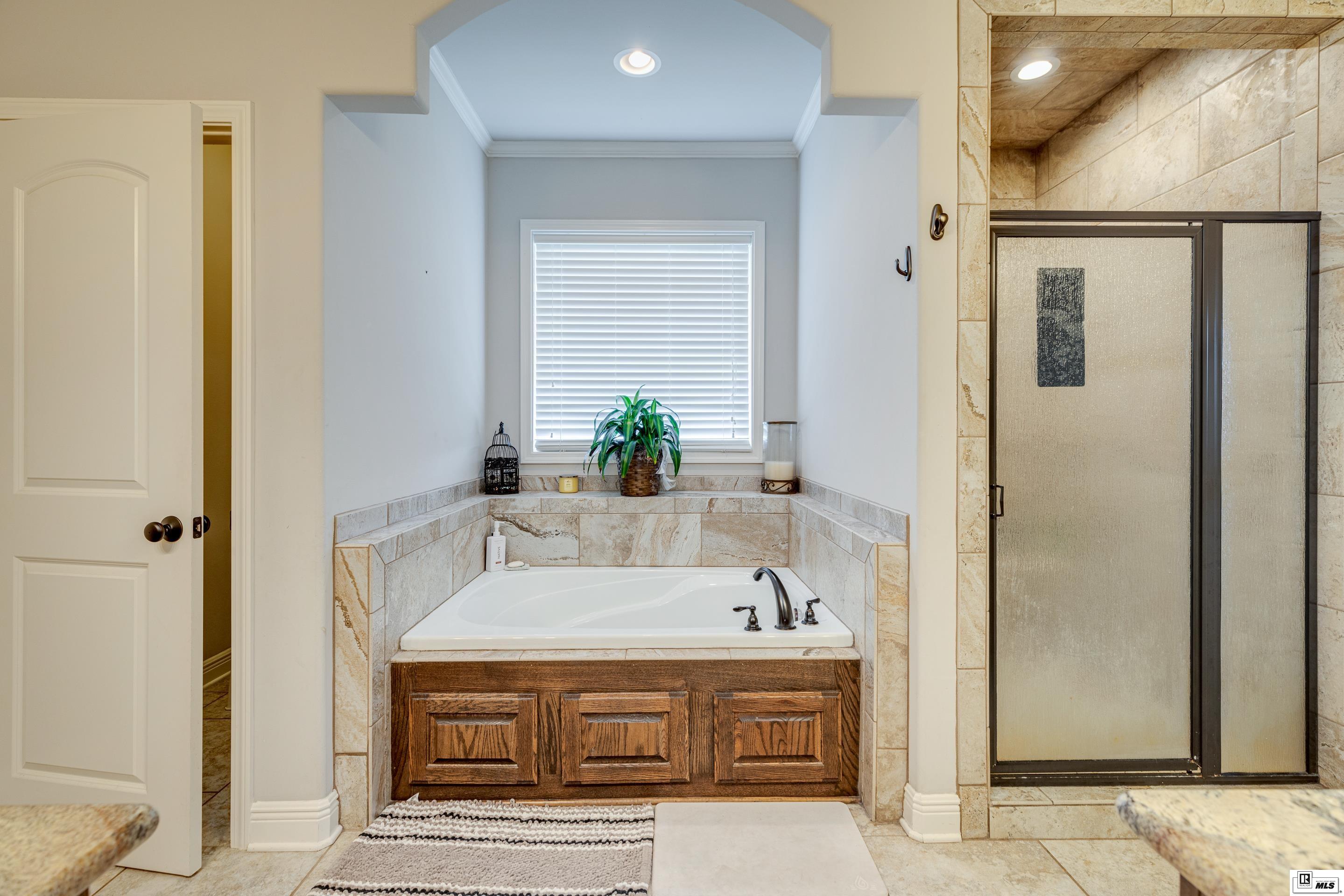 121 Labrador Lane