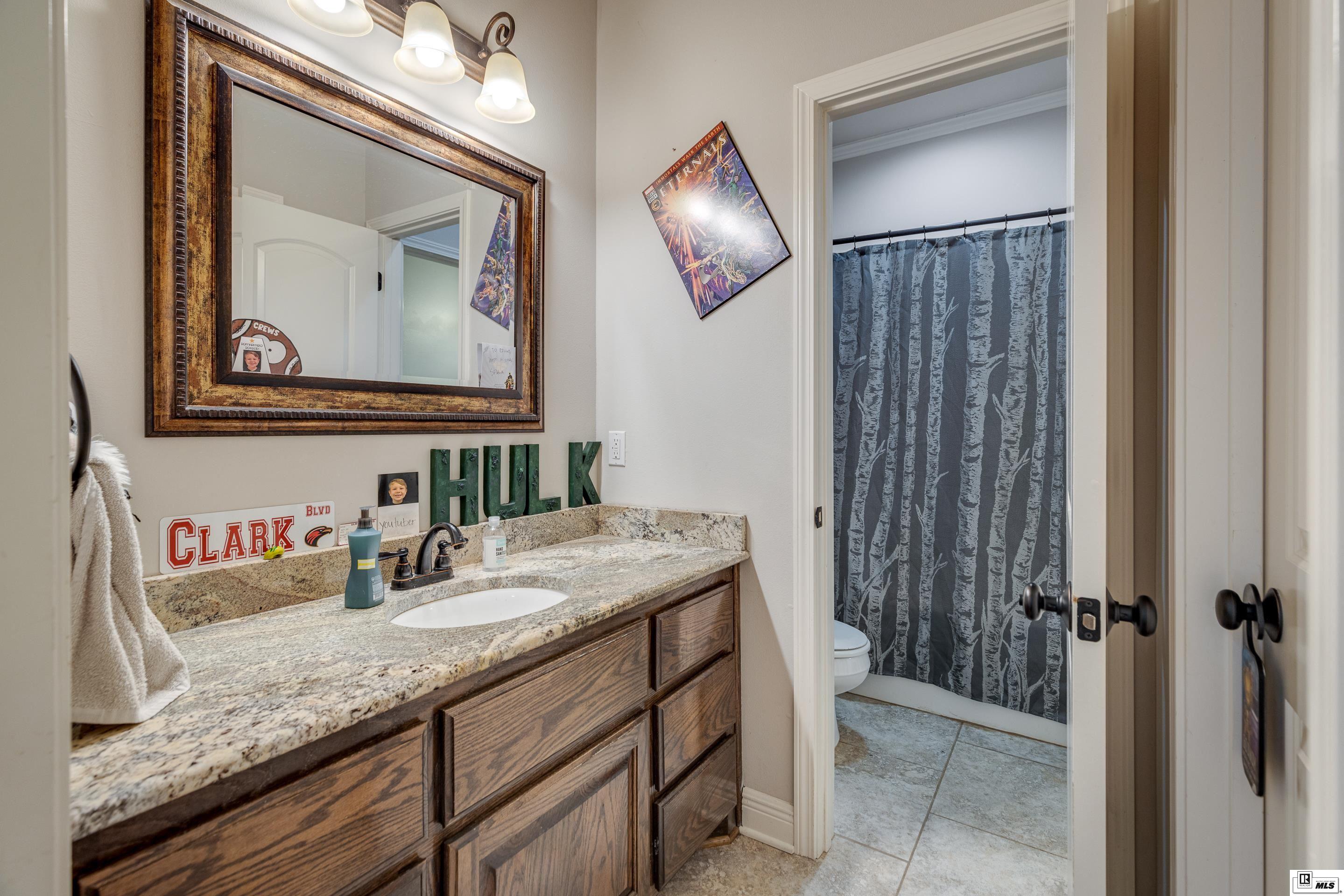 121 Labrador Lane