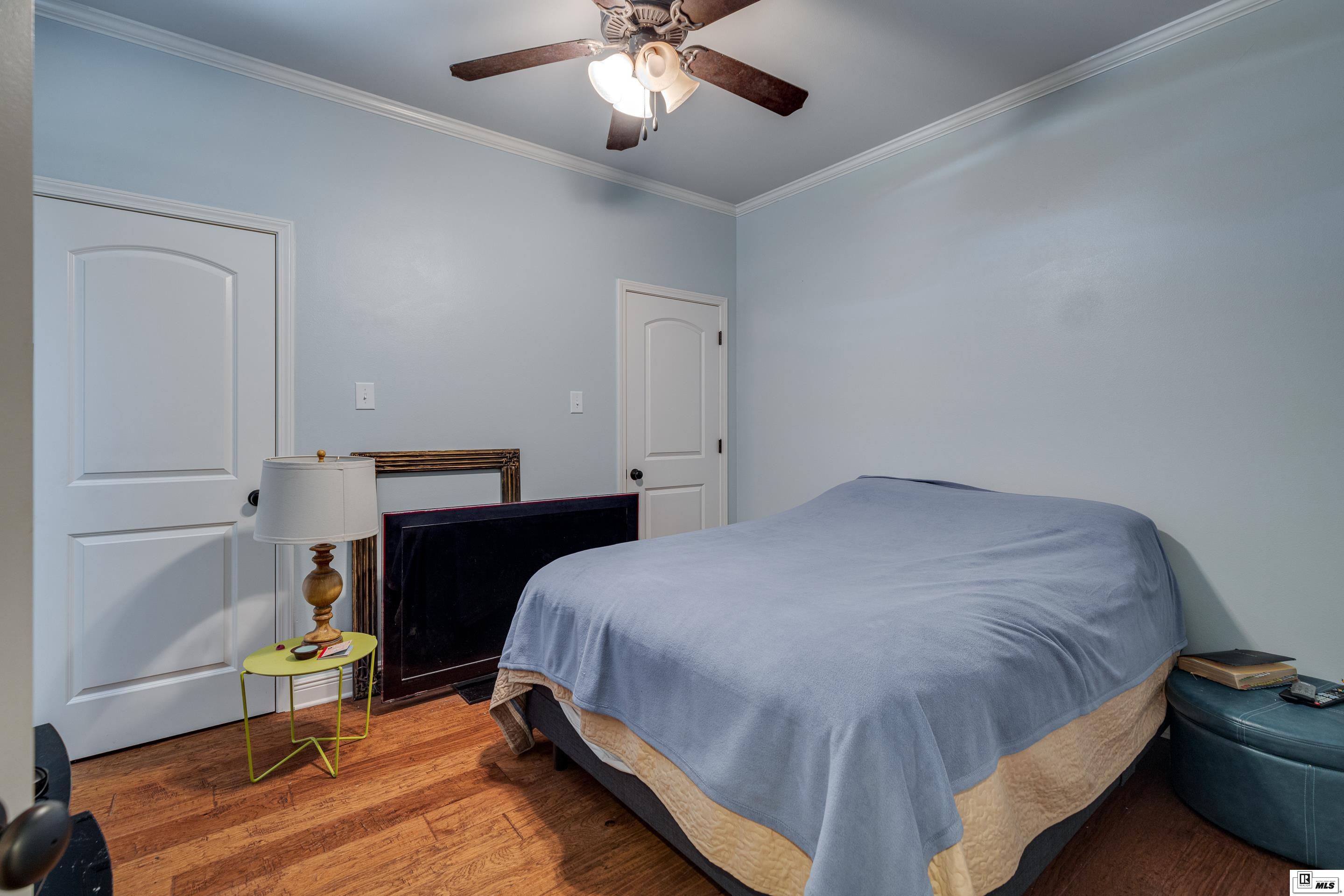 121 Labrador Lane