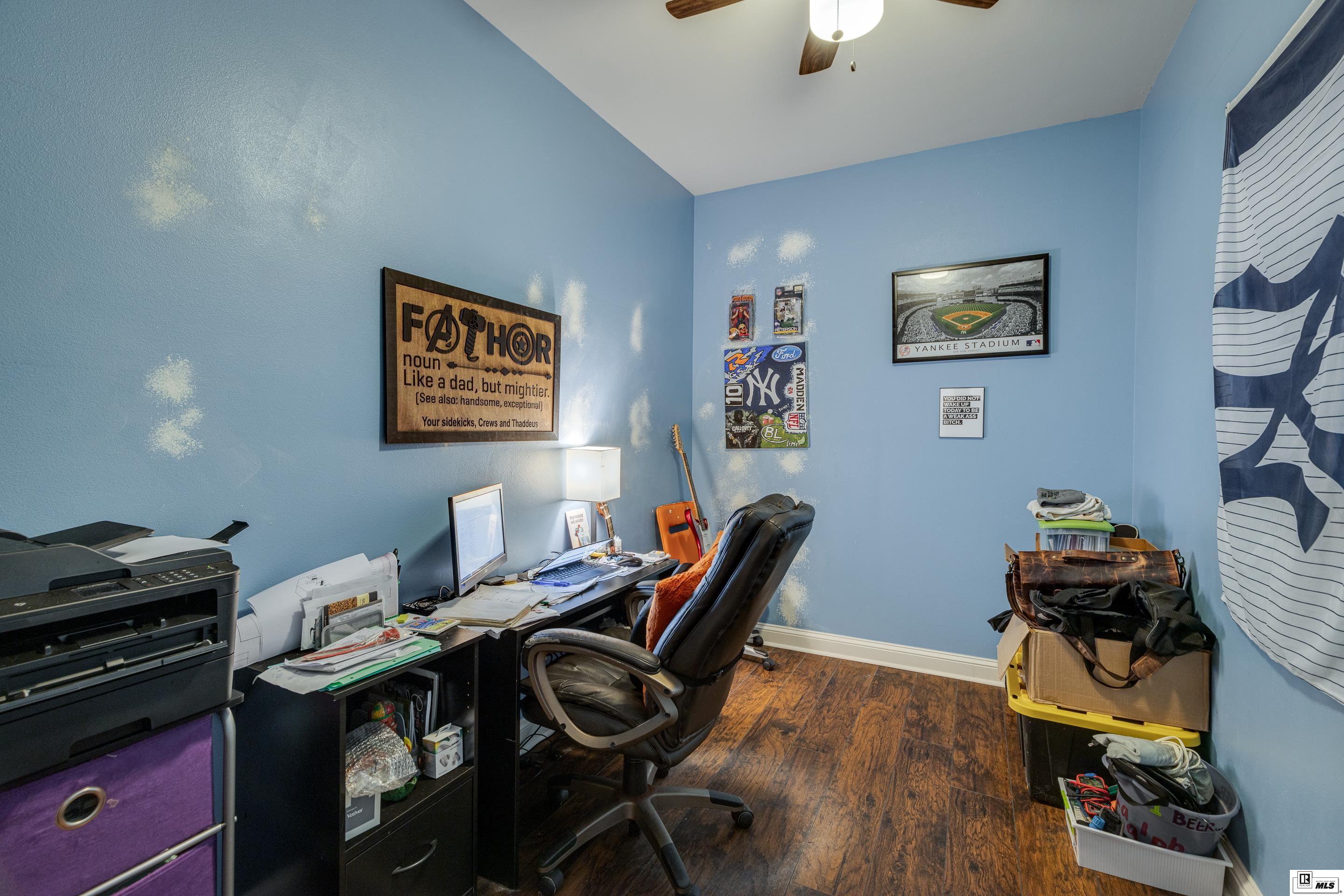 121 Labrador Lane