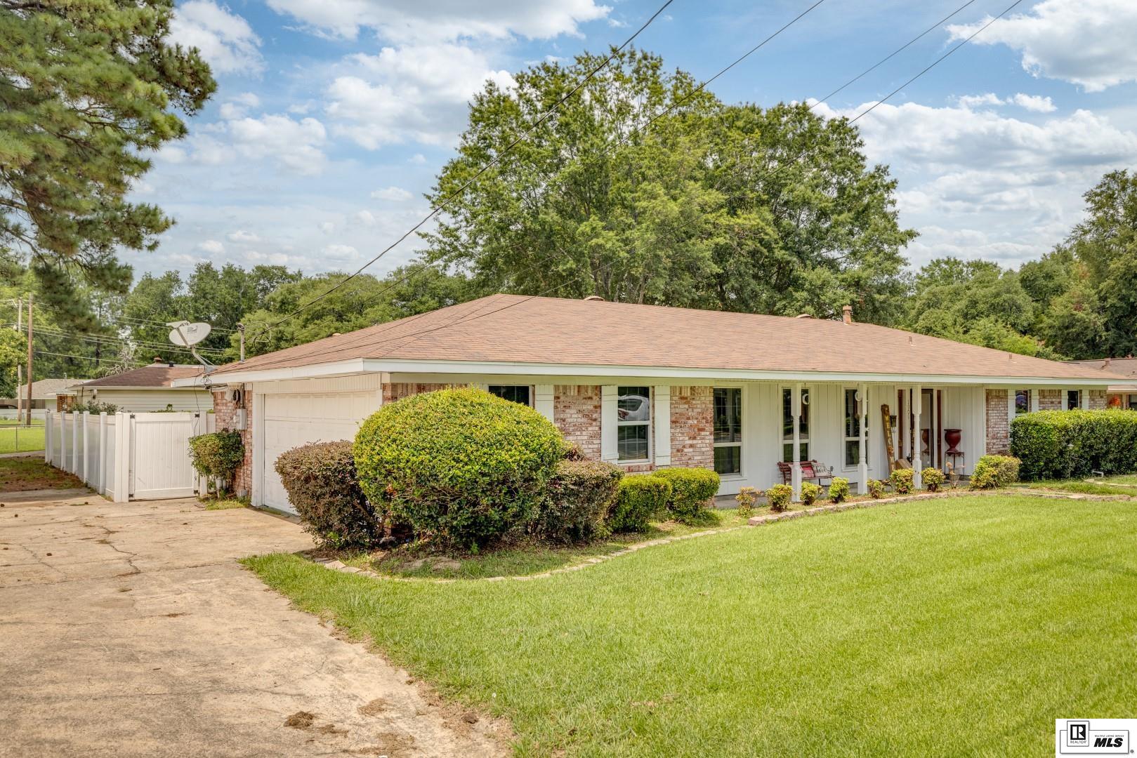 1901 Howard Drive