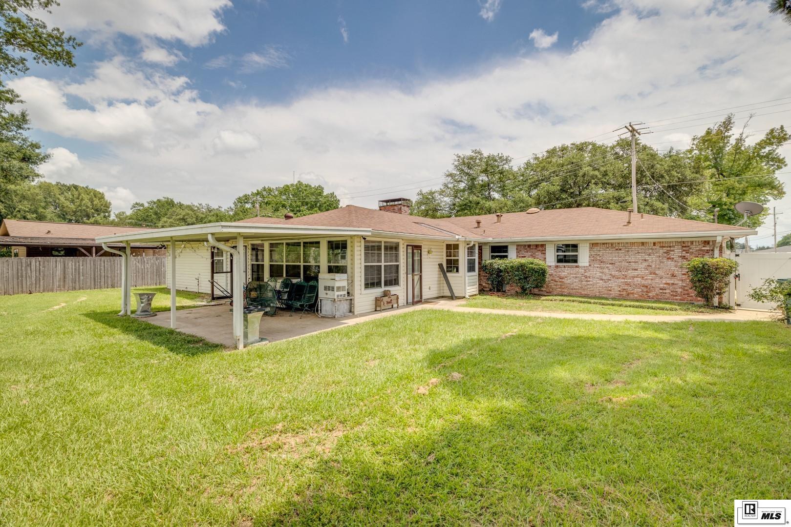 1901 Howard Drive