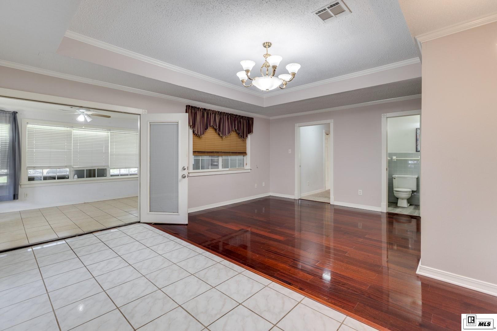 1901 Howard Drive