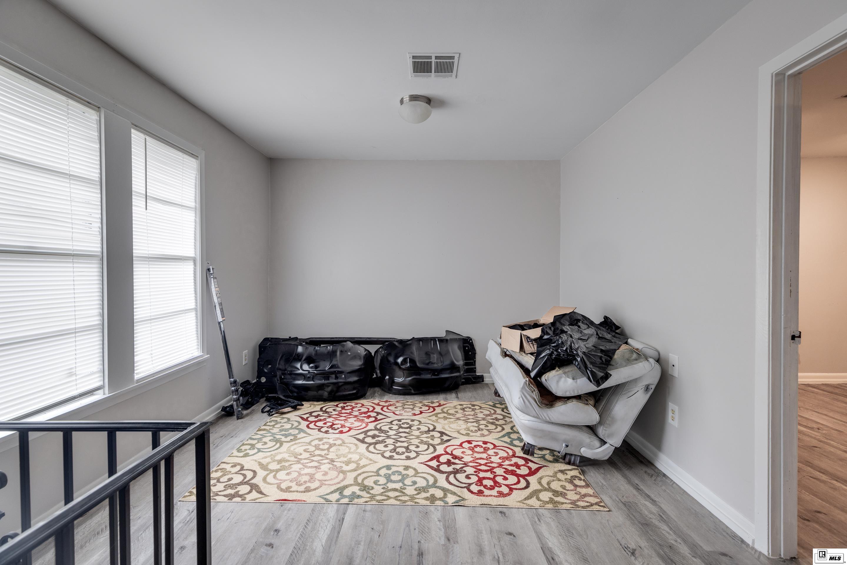 811 3rd  Street