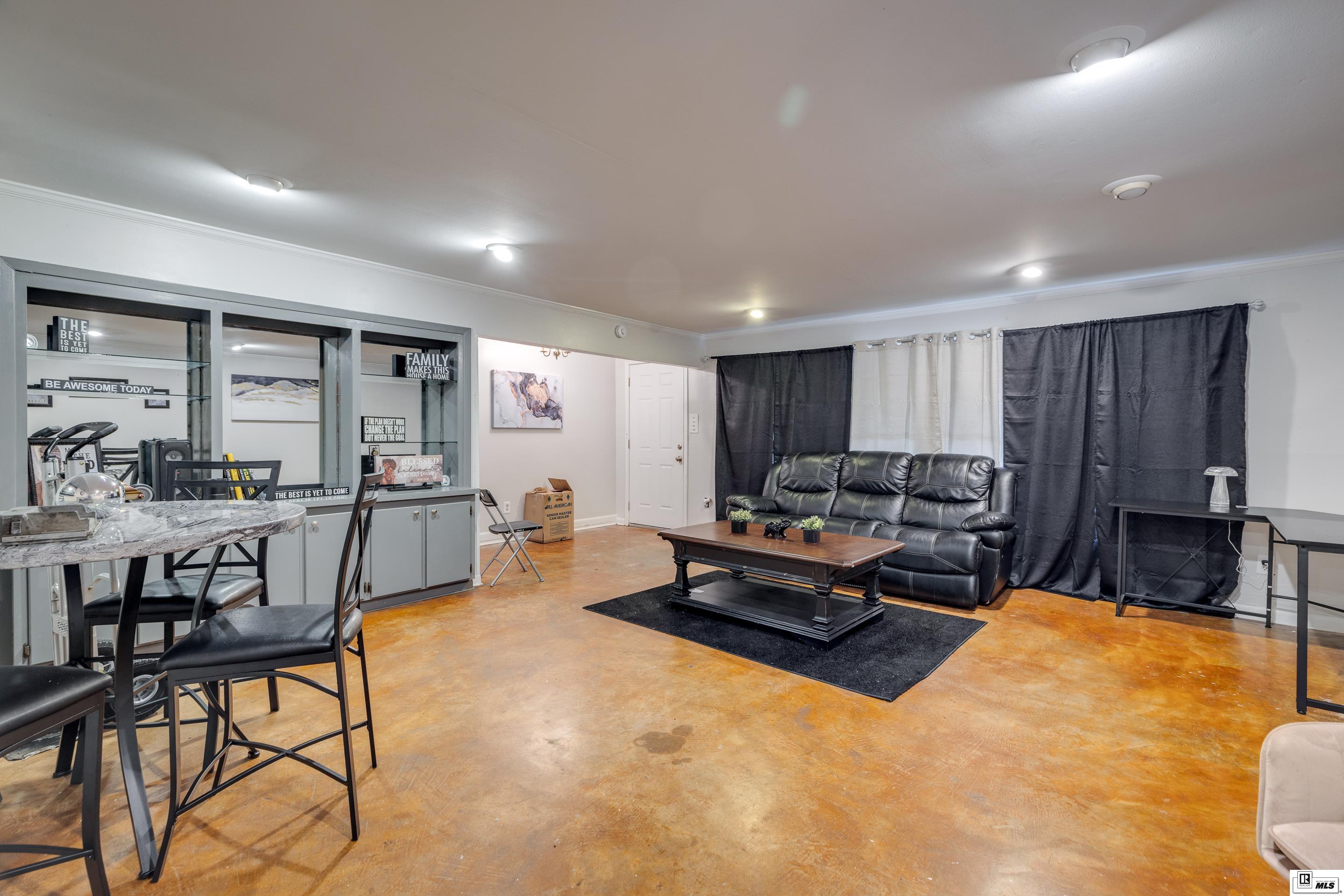 811 3rd  Street