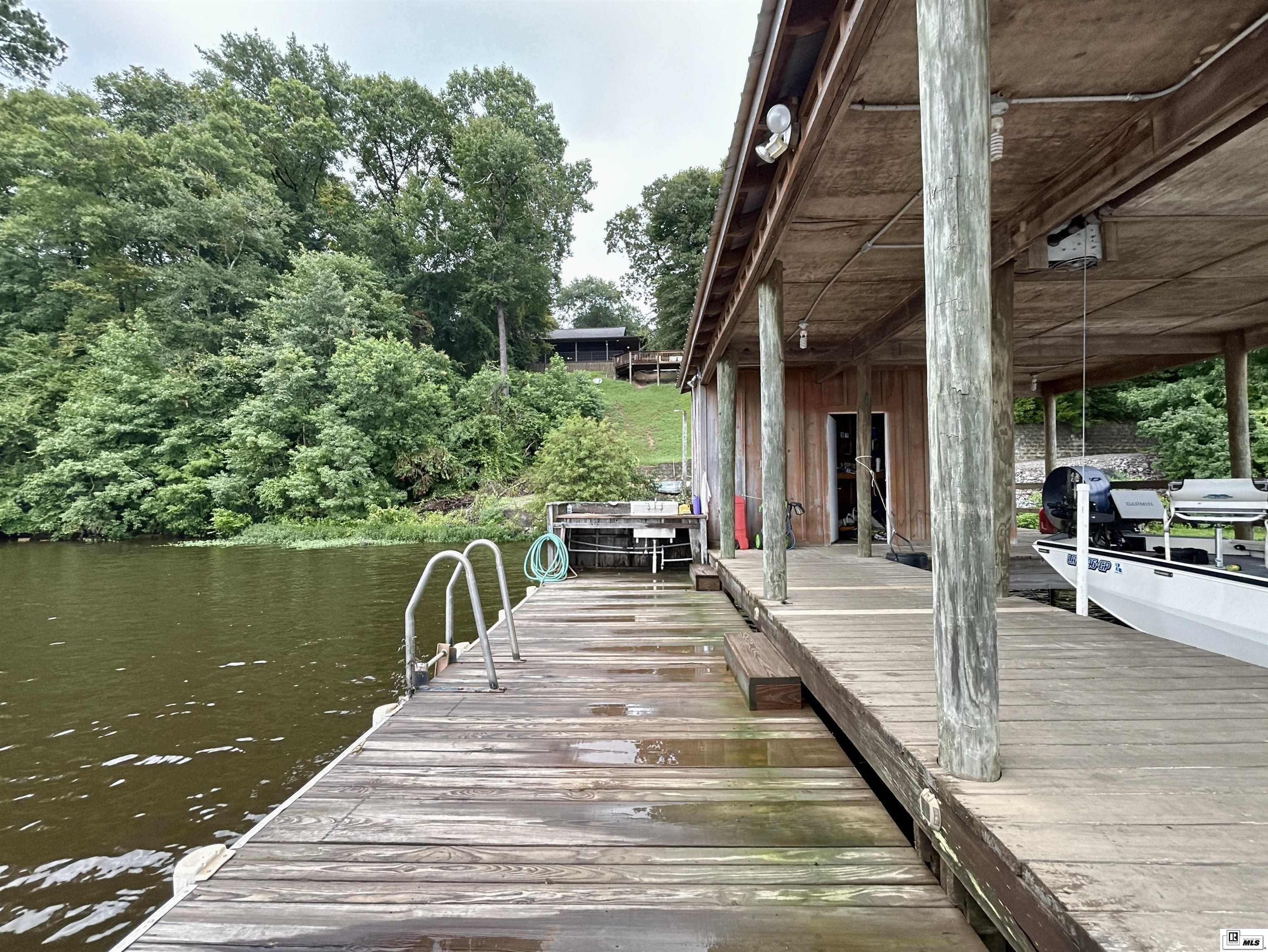 622 Sandfield Road