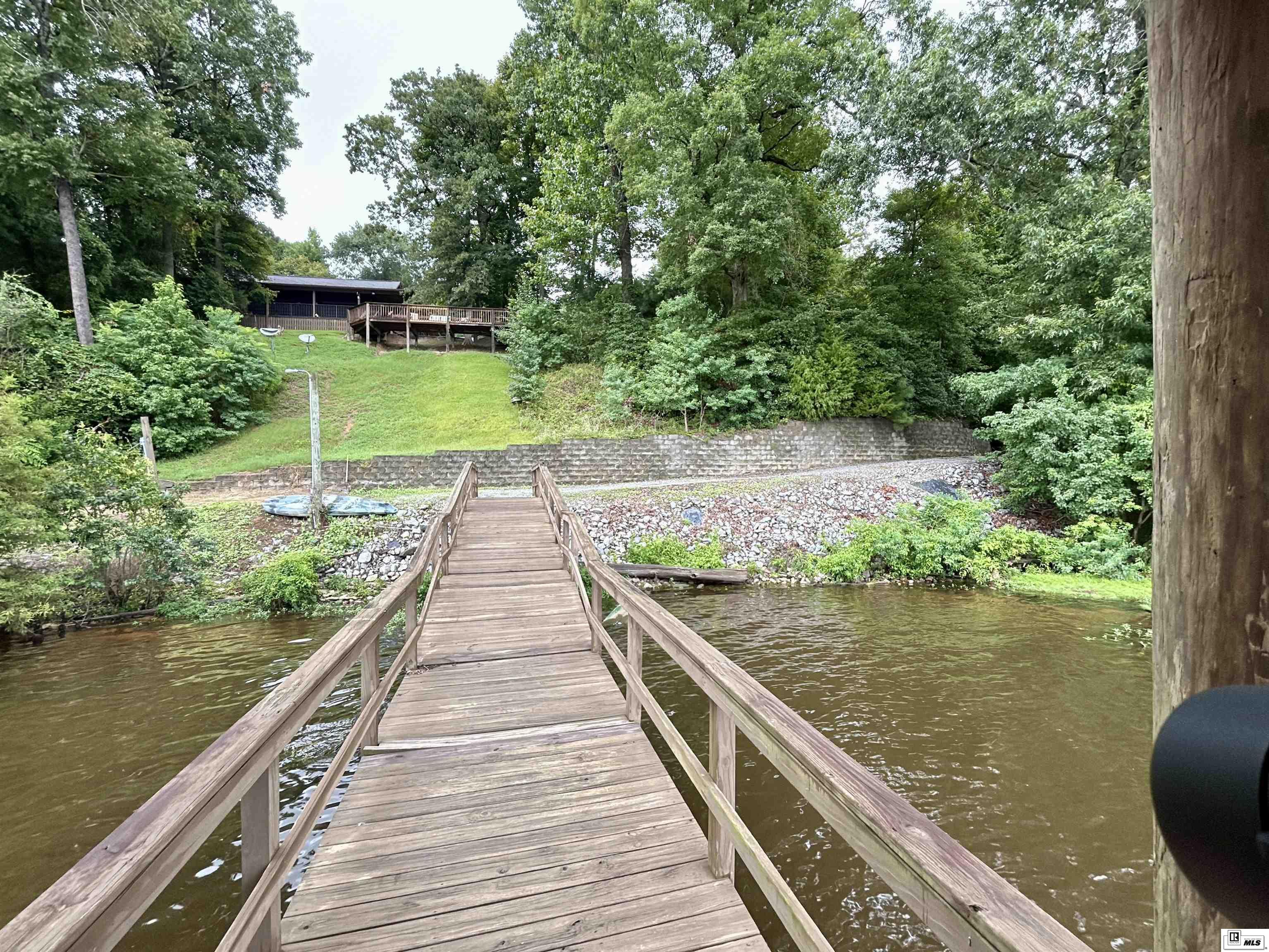 622 Sandfield Road