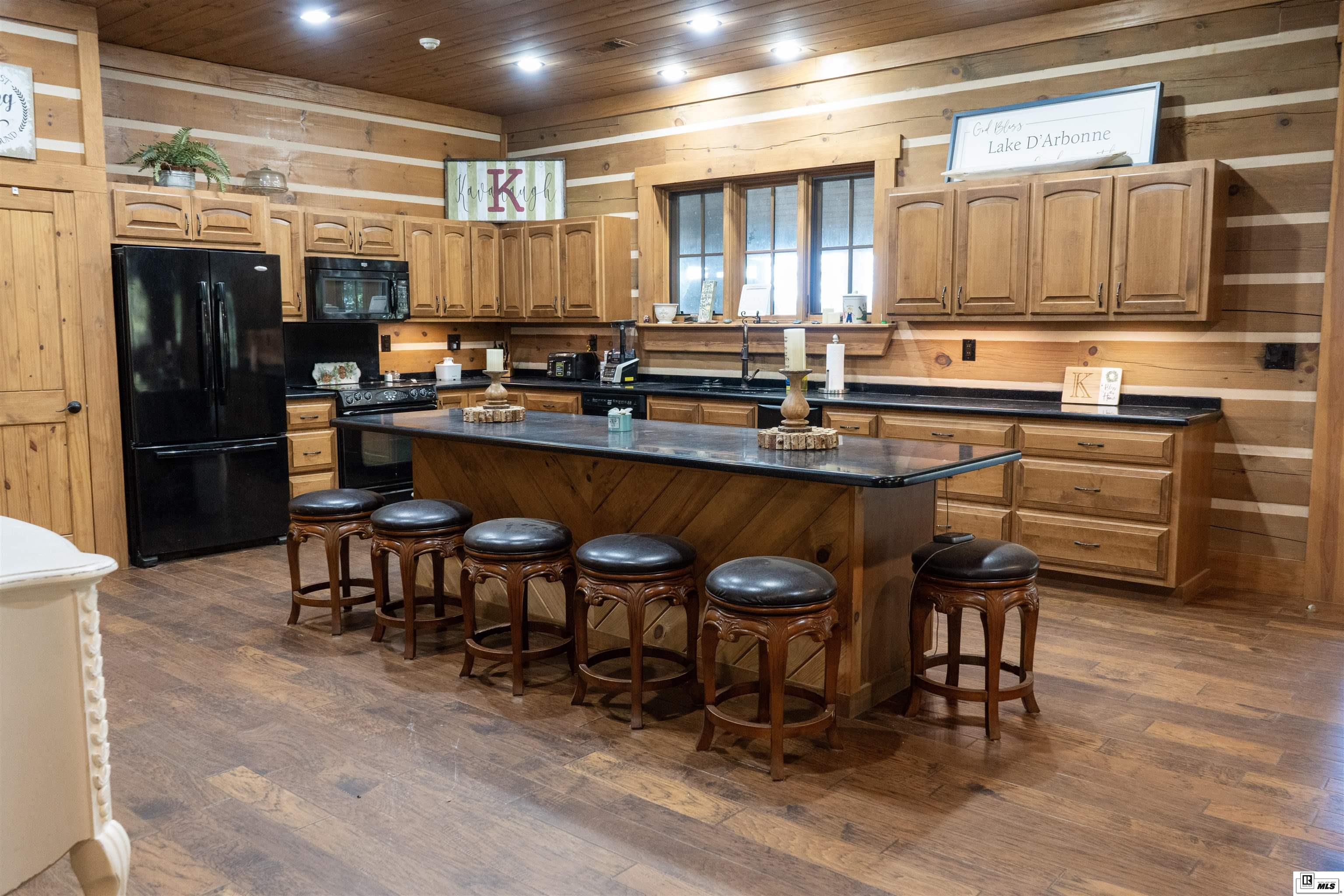 622 Sandfield Road
