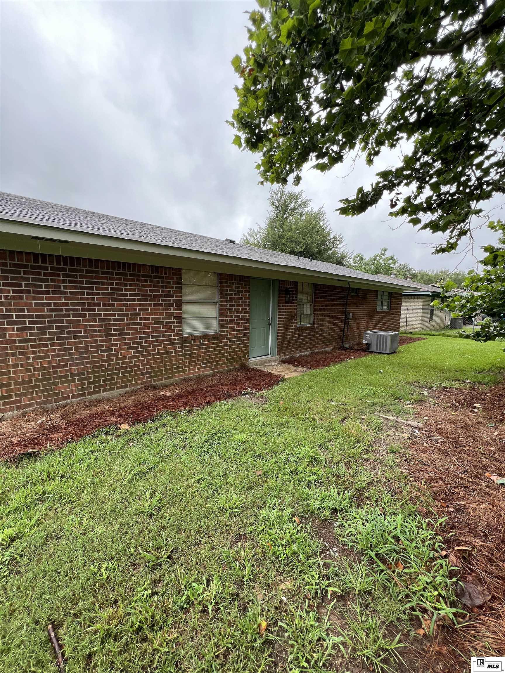 208 Eisenhower Drive