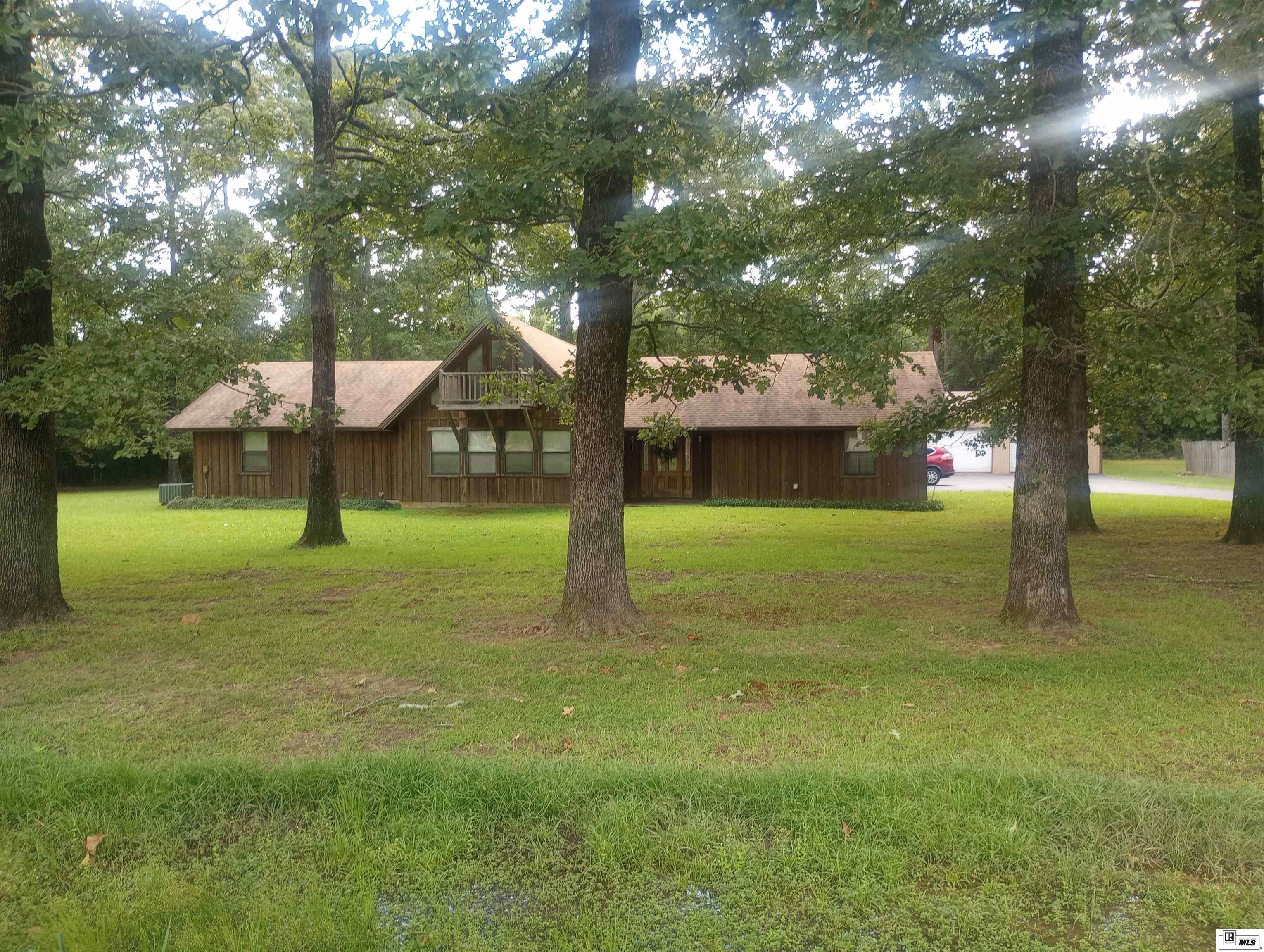5429 Arrowhead Drive