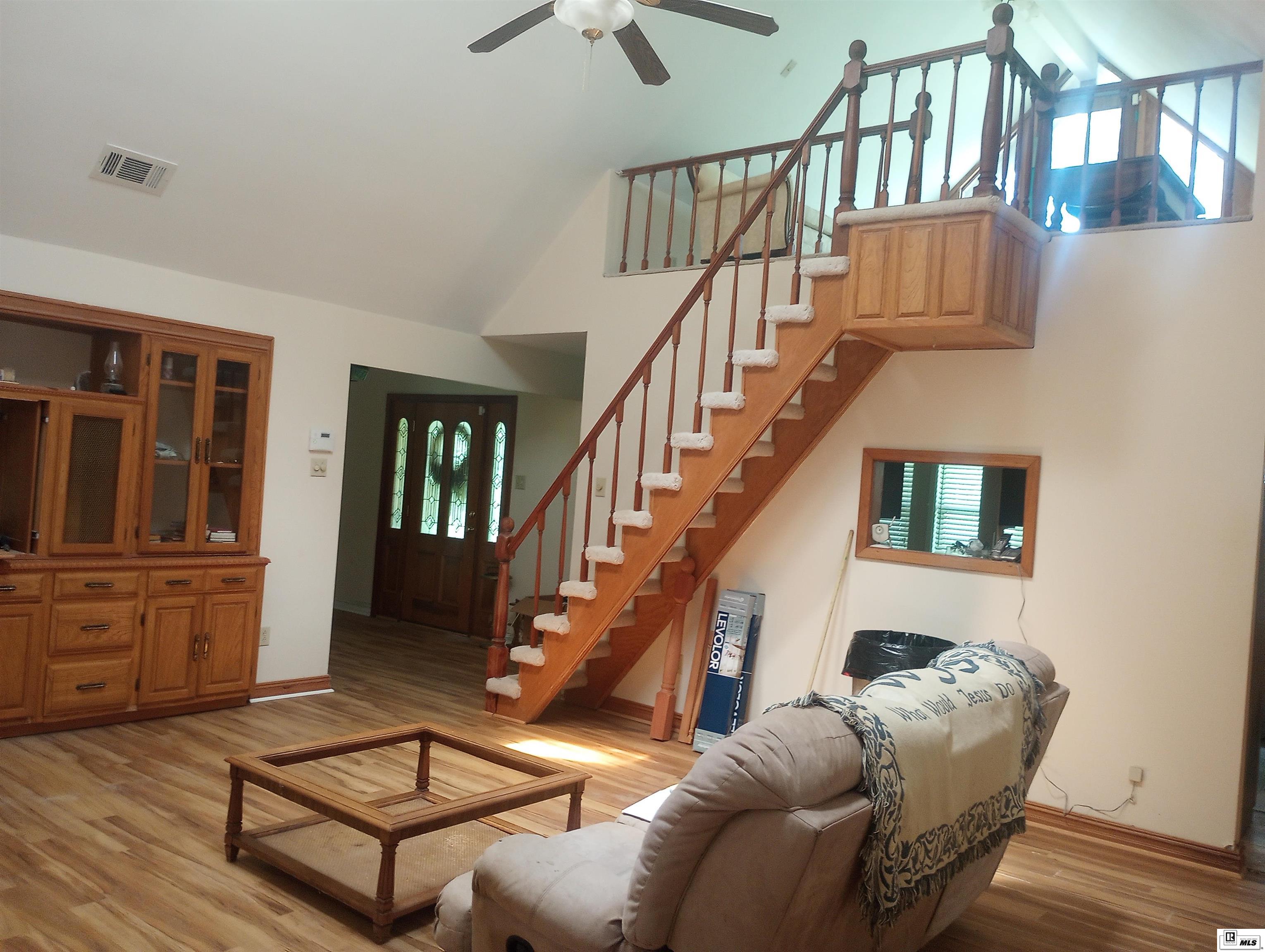 5429 Arrowhead Drive
