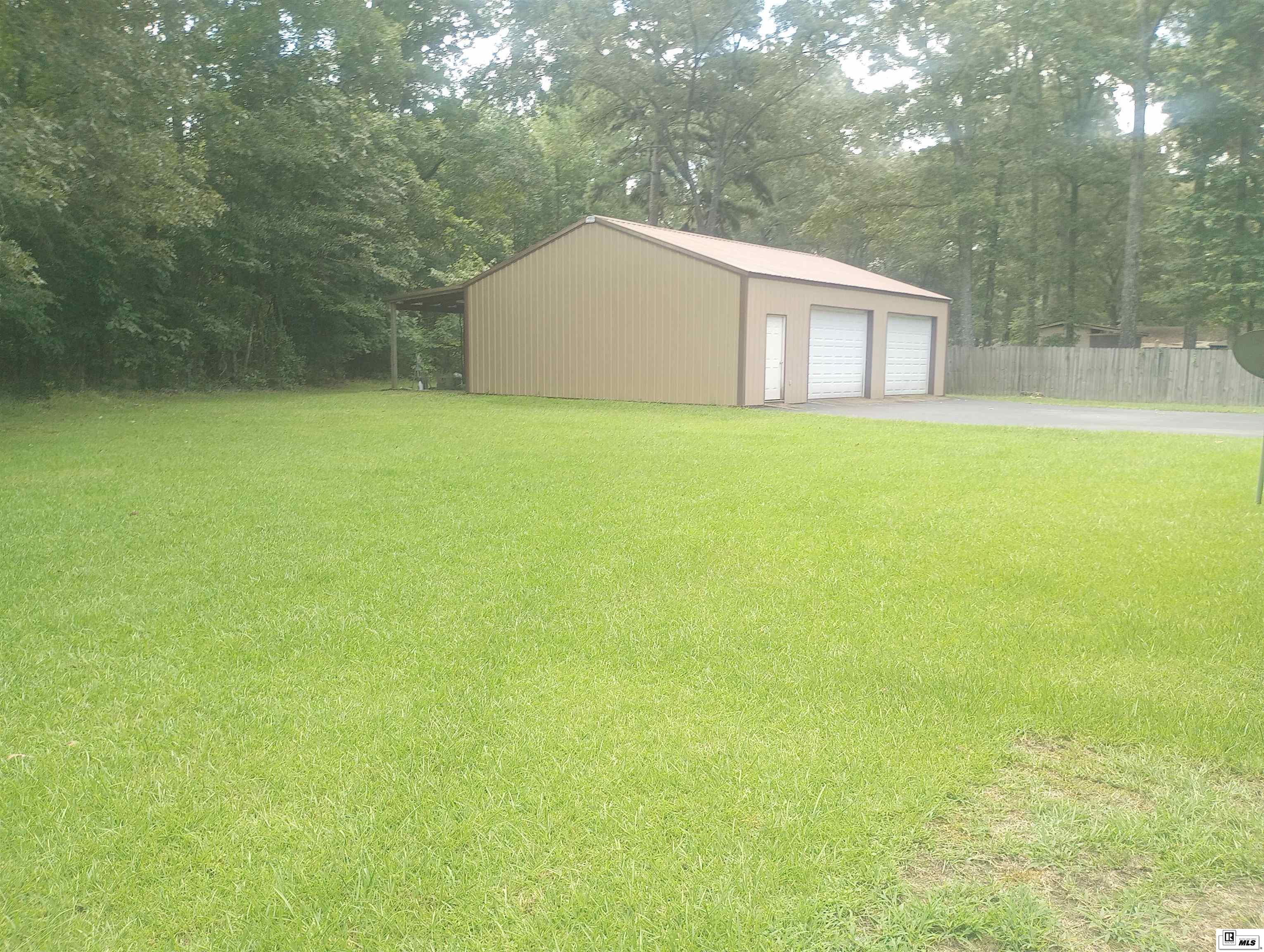 5429 Arrowhead Drive
