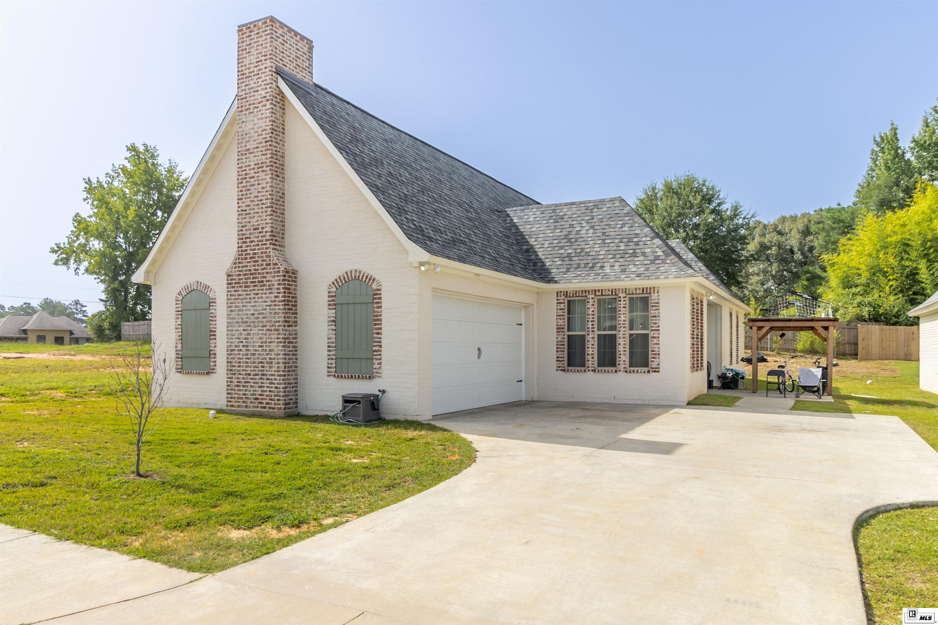 107 Searcy Lane