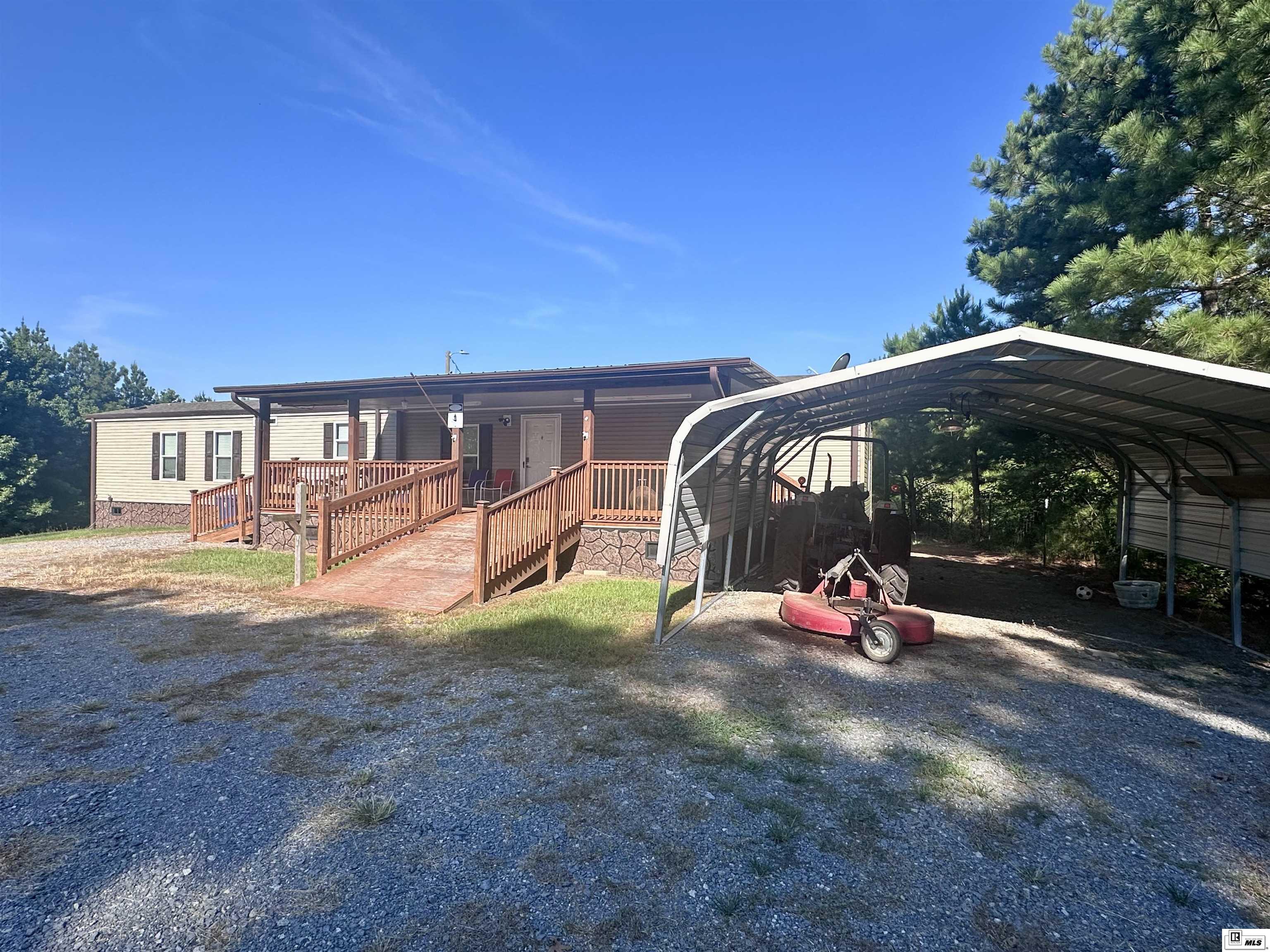 1605 Marsalis Road