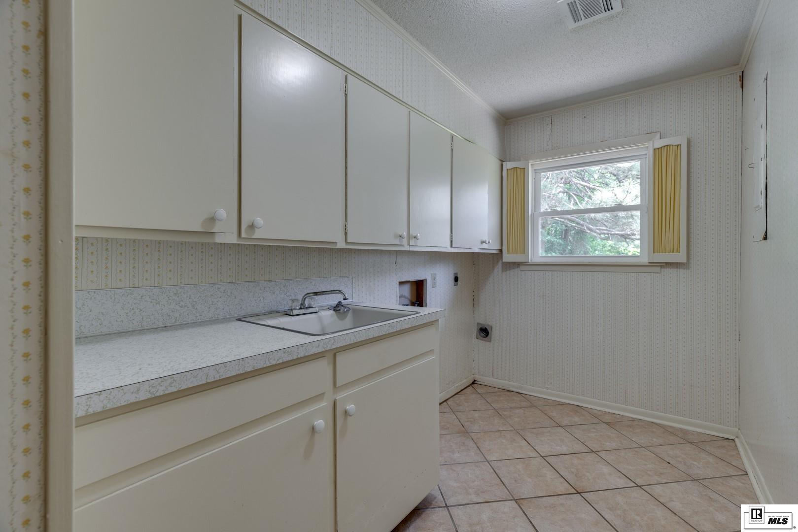 907 New Chapel Hill Road