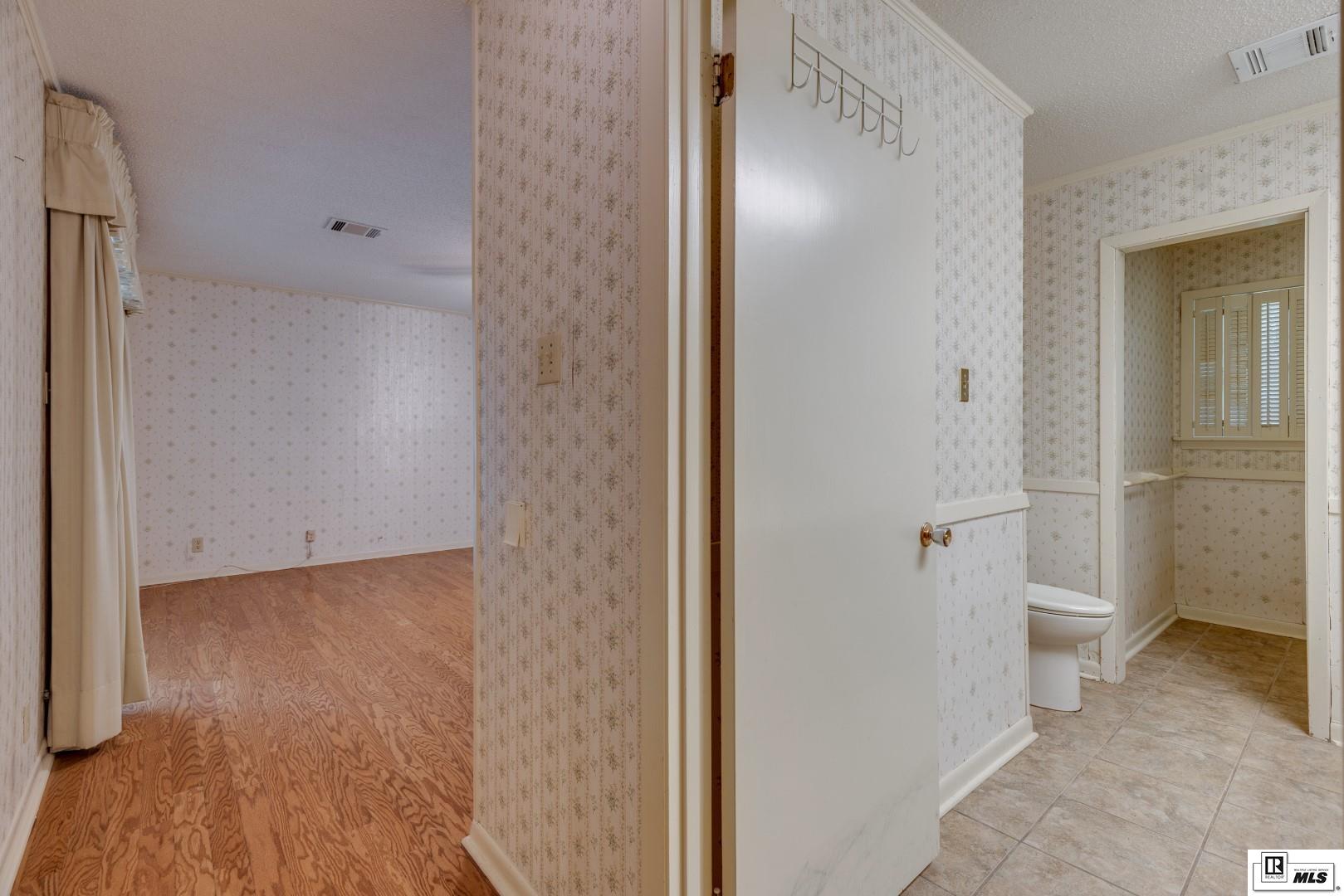 907 New Chapel Hill Road