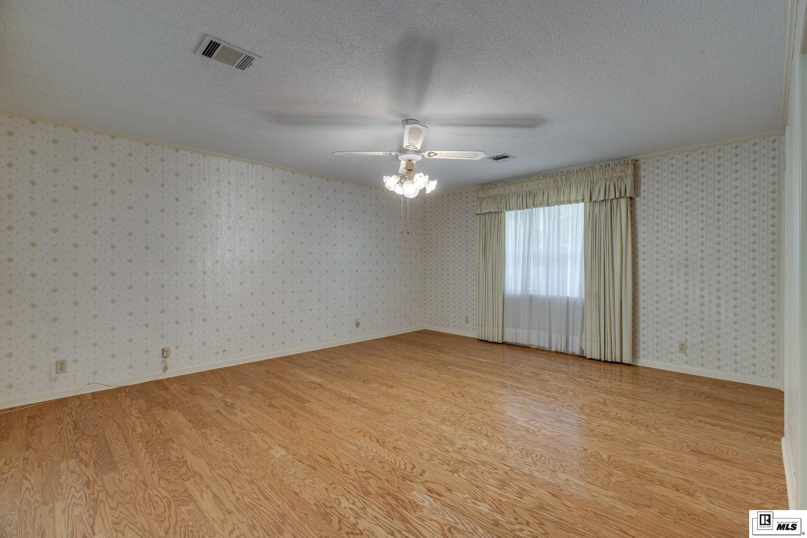 907 New Chapel Hill Road