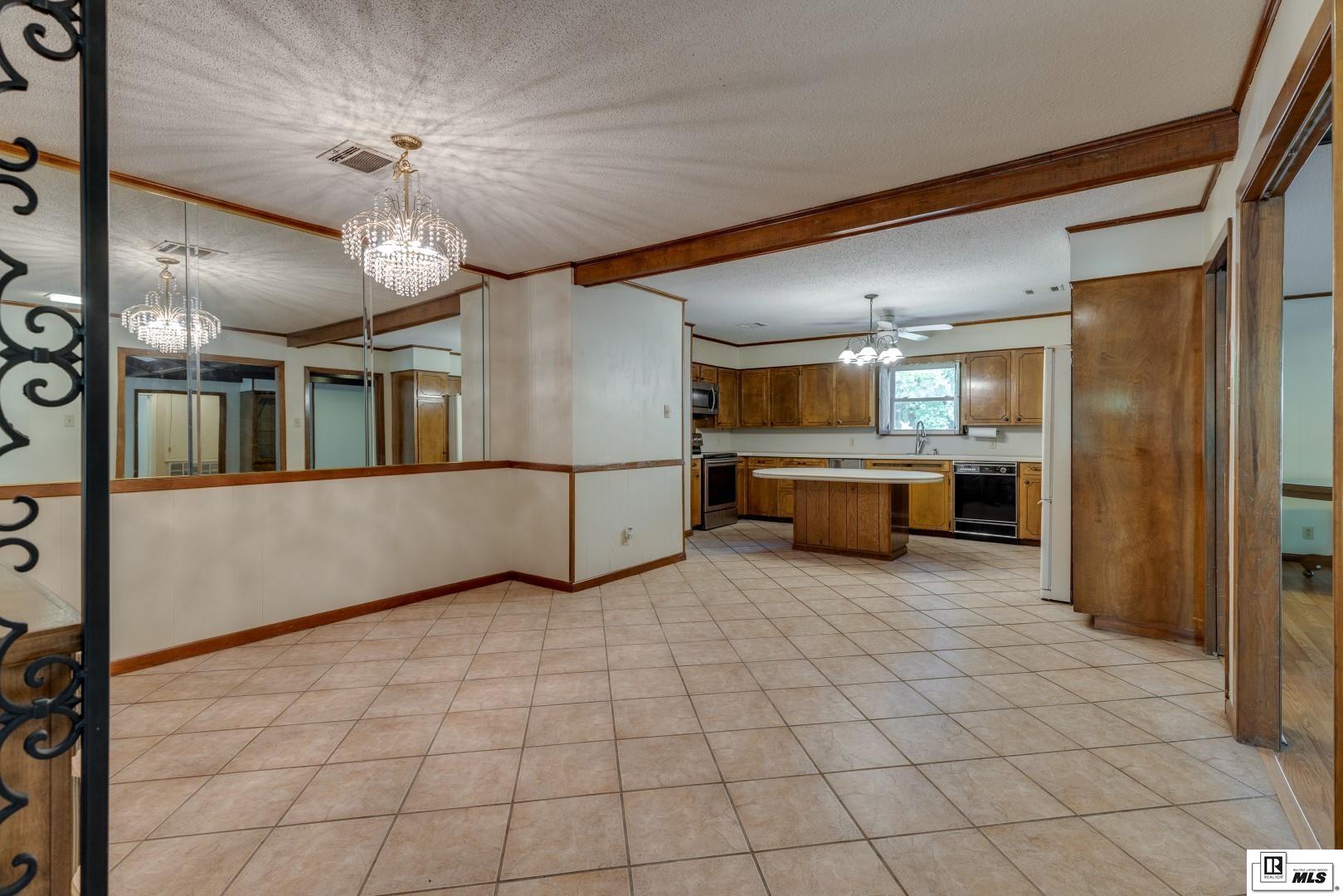 907 New Chapel Hill Road