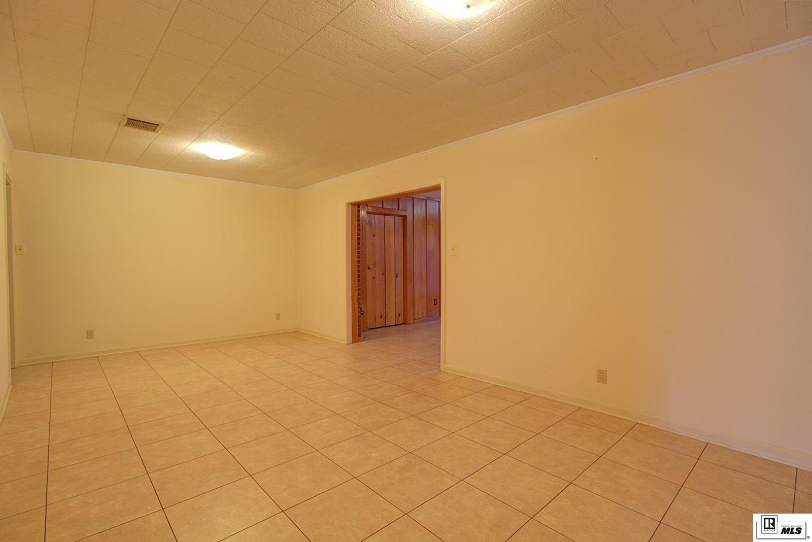 3110 Highway 828