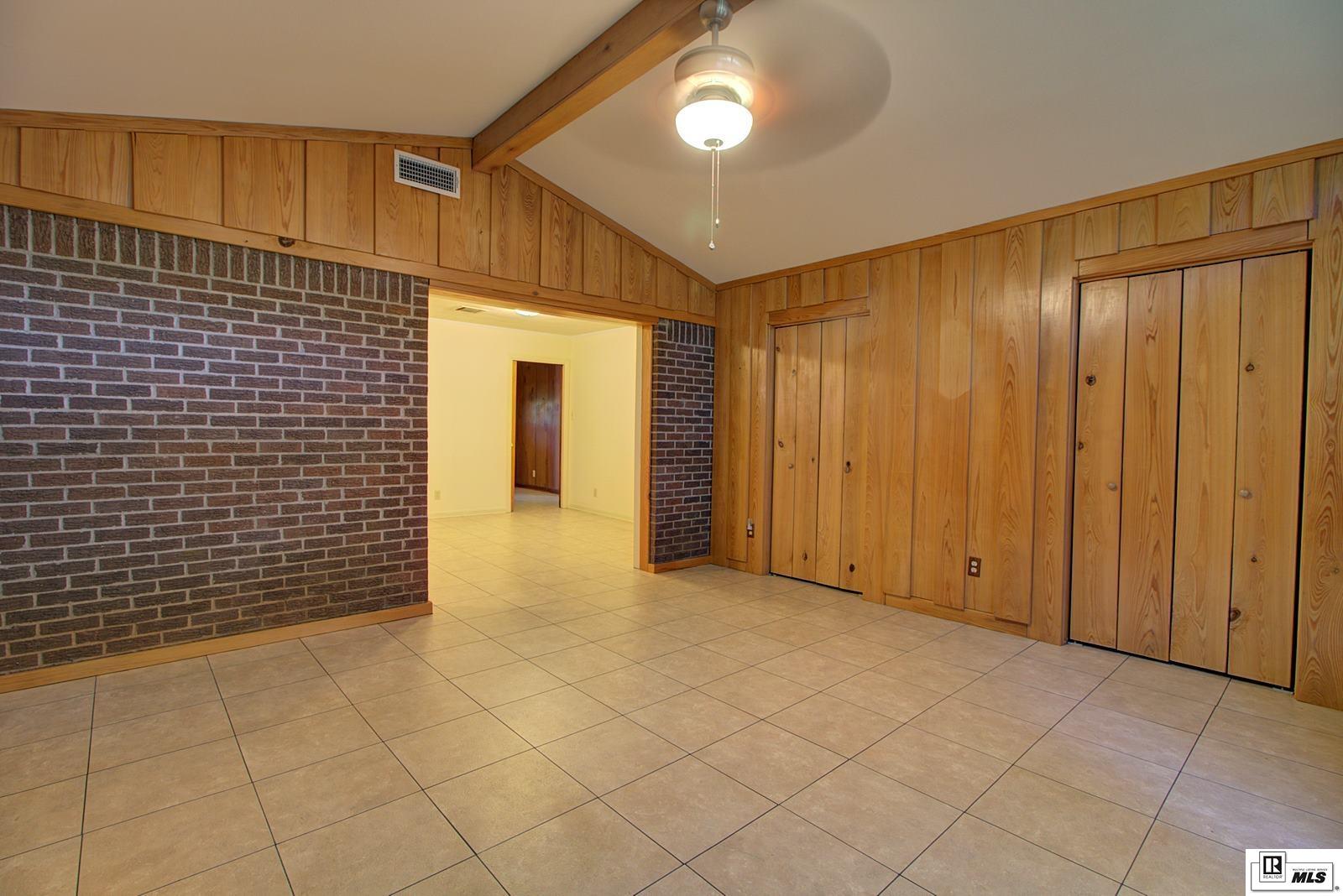 3110 Highway 828