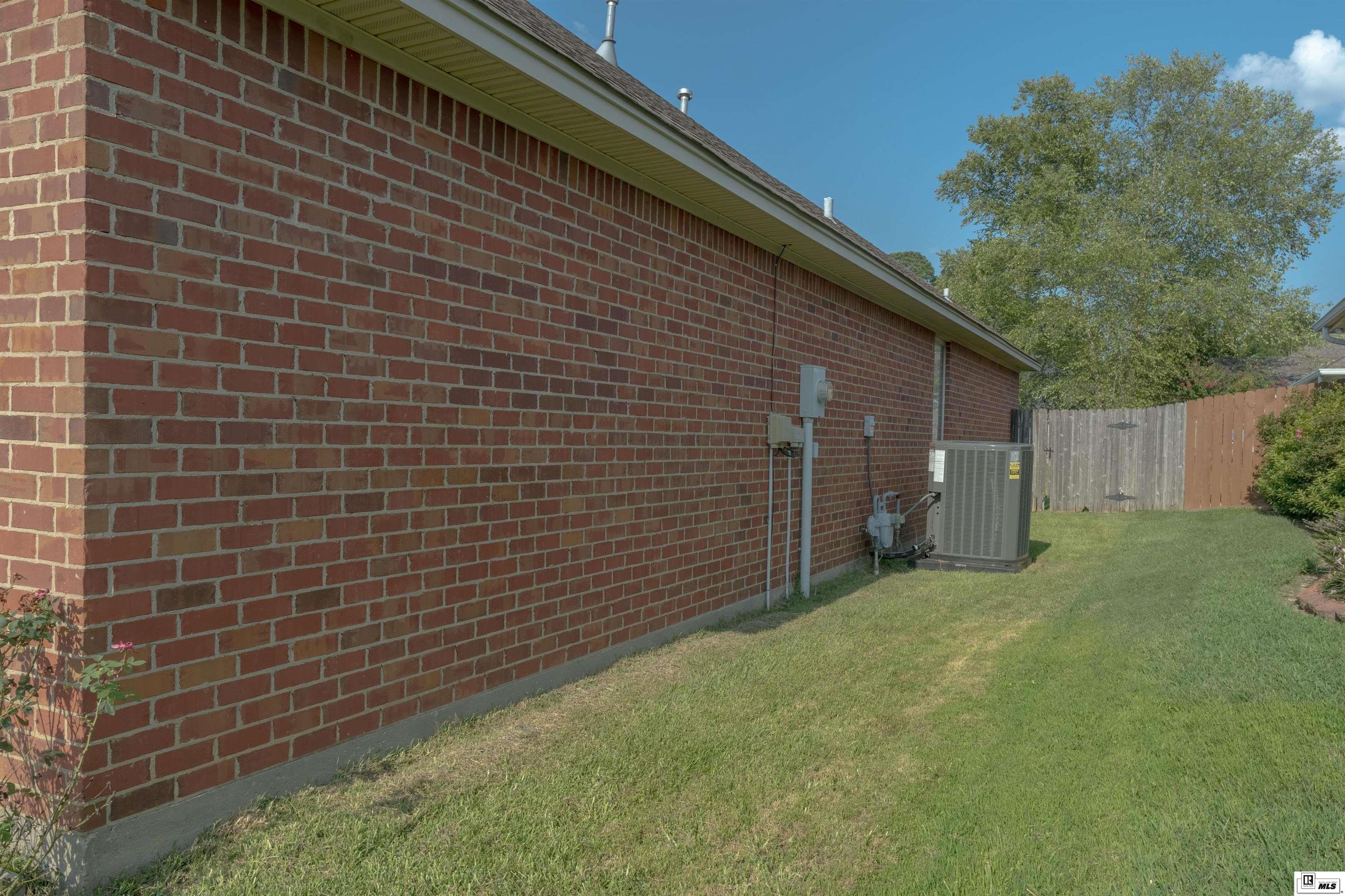 109 Watson Circle