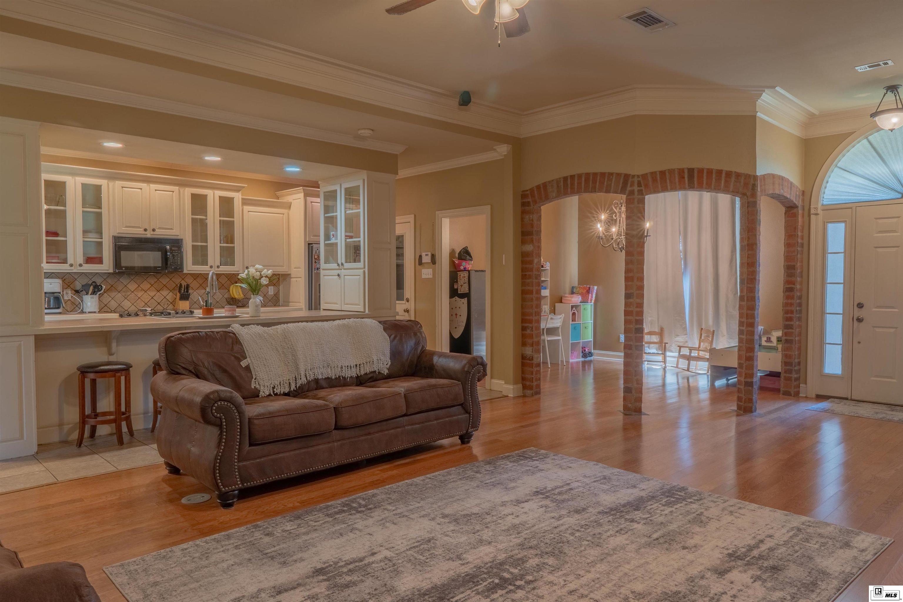 109 Watson Circle