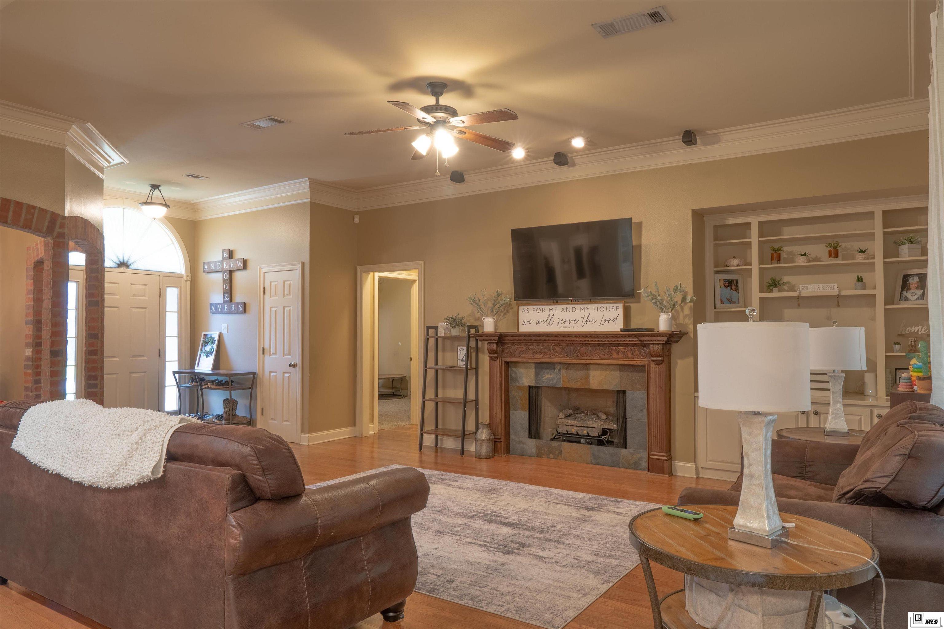 109 Watson Circle