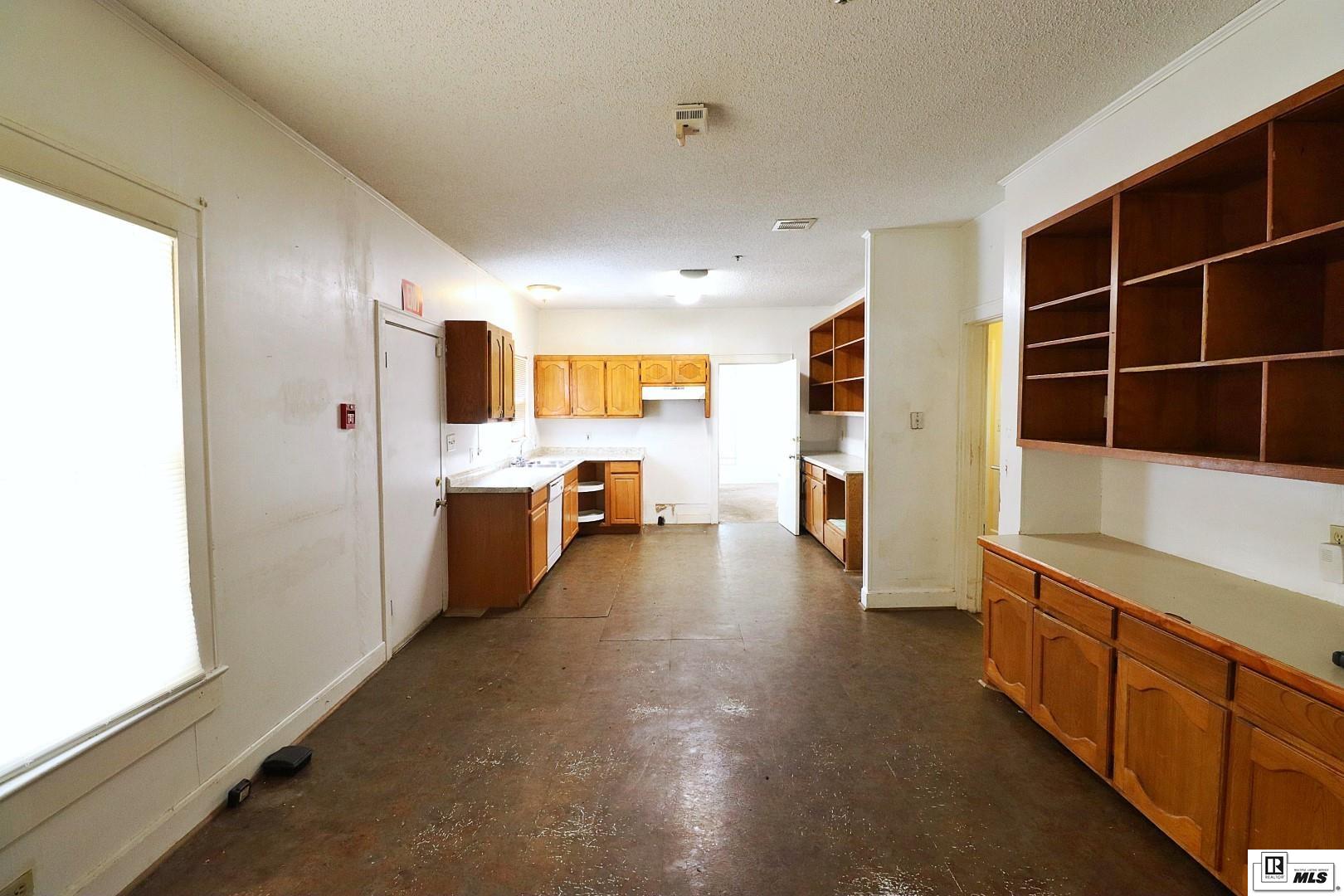 204 6th  Street