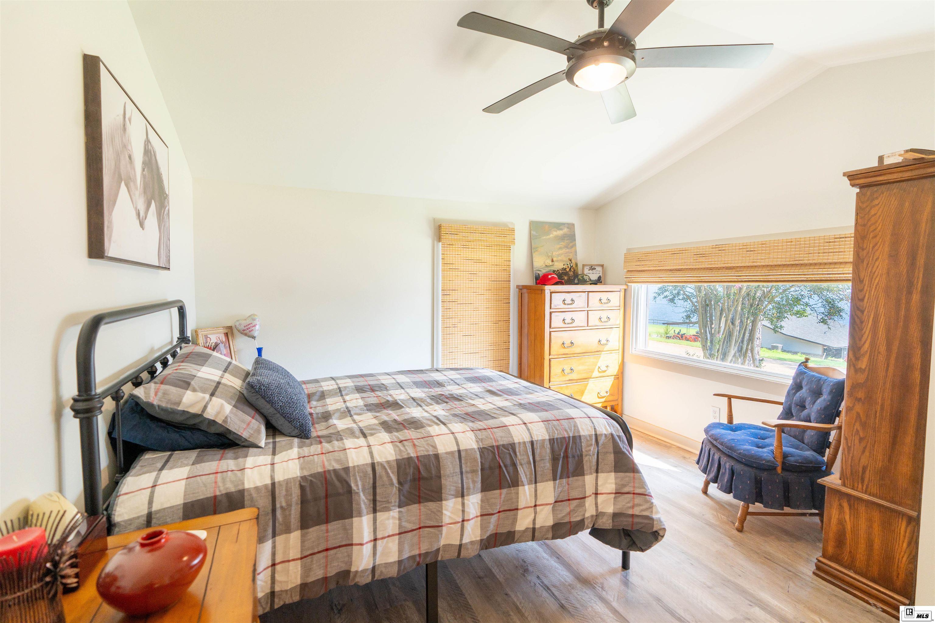 224 Pleasure Island Road